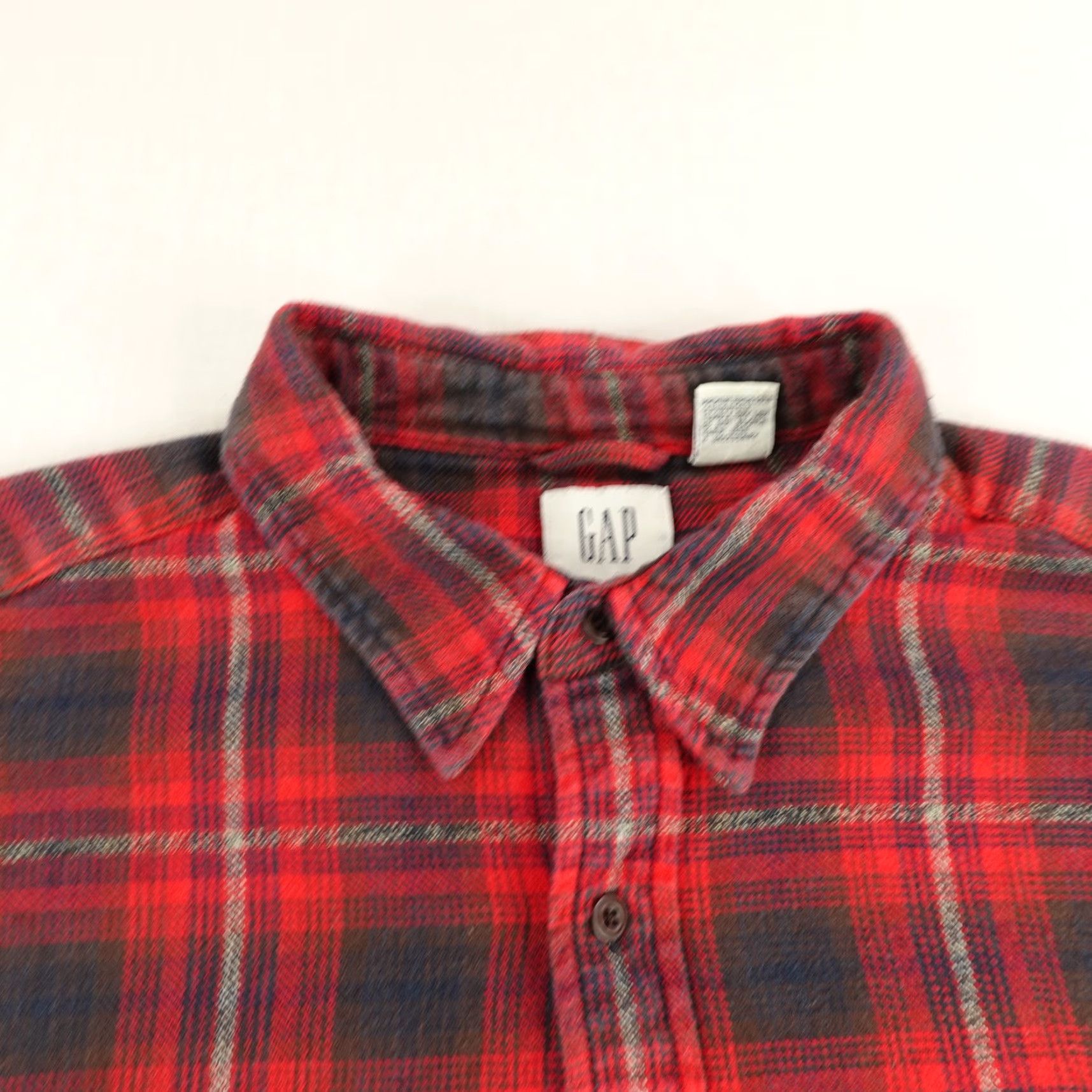 Gap VINTAGE Gap Shirt Mens XL Red Black Plaid Flannel Long Sleeve Button-Up Work Y2K Mens Size US XL / EU 56 / 4 - 2 Thumbnail