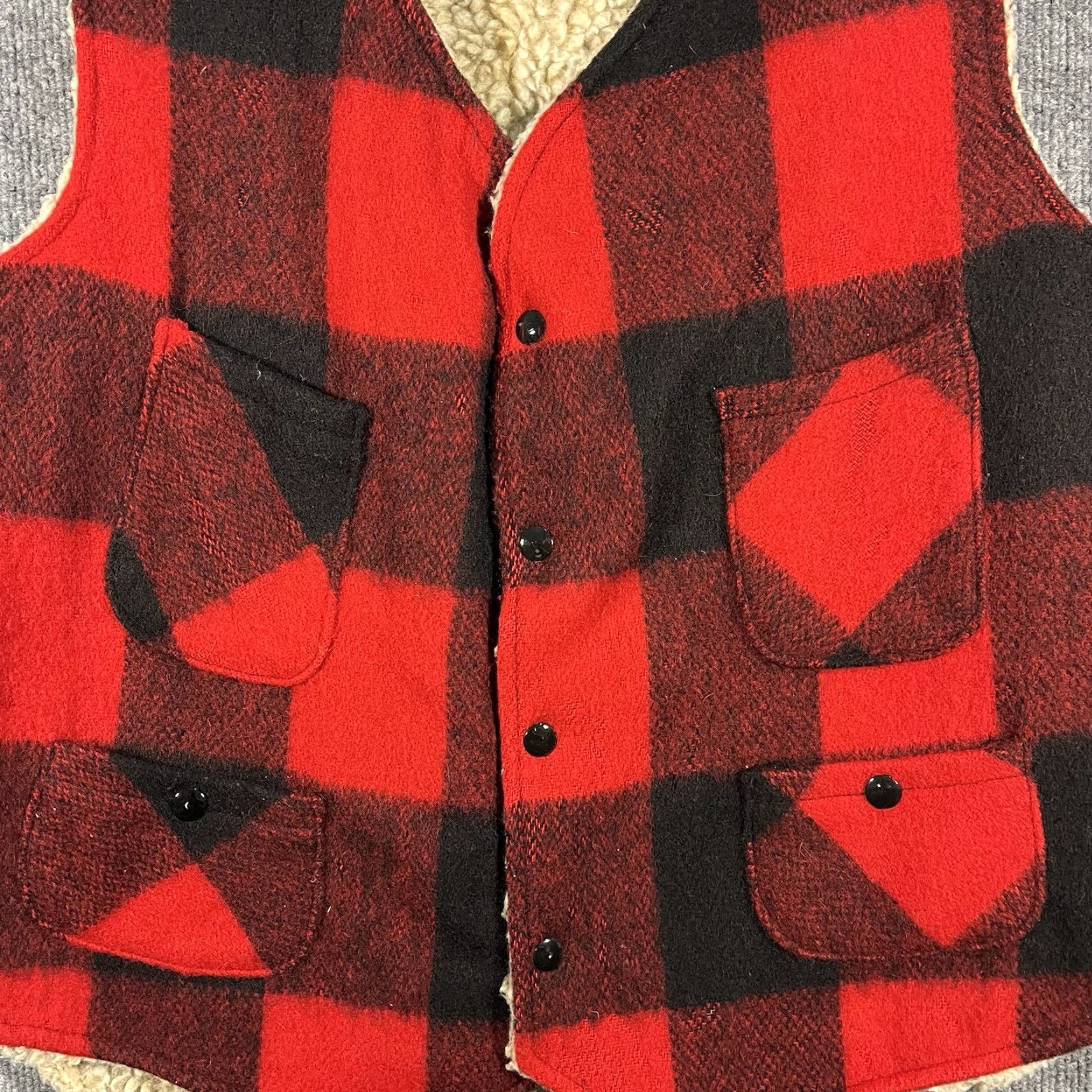 Vintage VINTAGE Woolrich Vest Main Selling Point Wool Vest Adult L Red Plaid Wool Lined USA Made - Outdoor Mens L Size US L / EU 52-54 / 3 - 2 Thumbnail