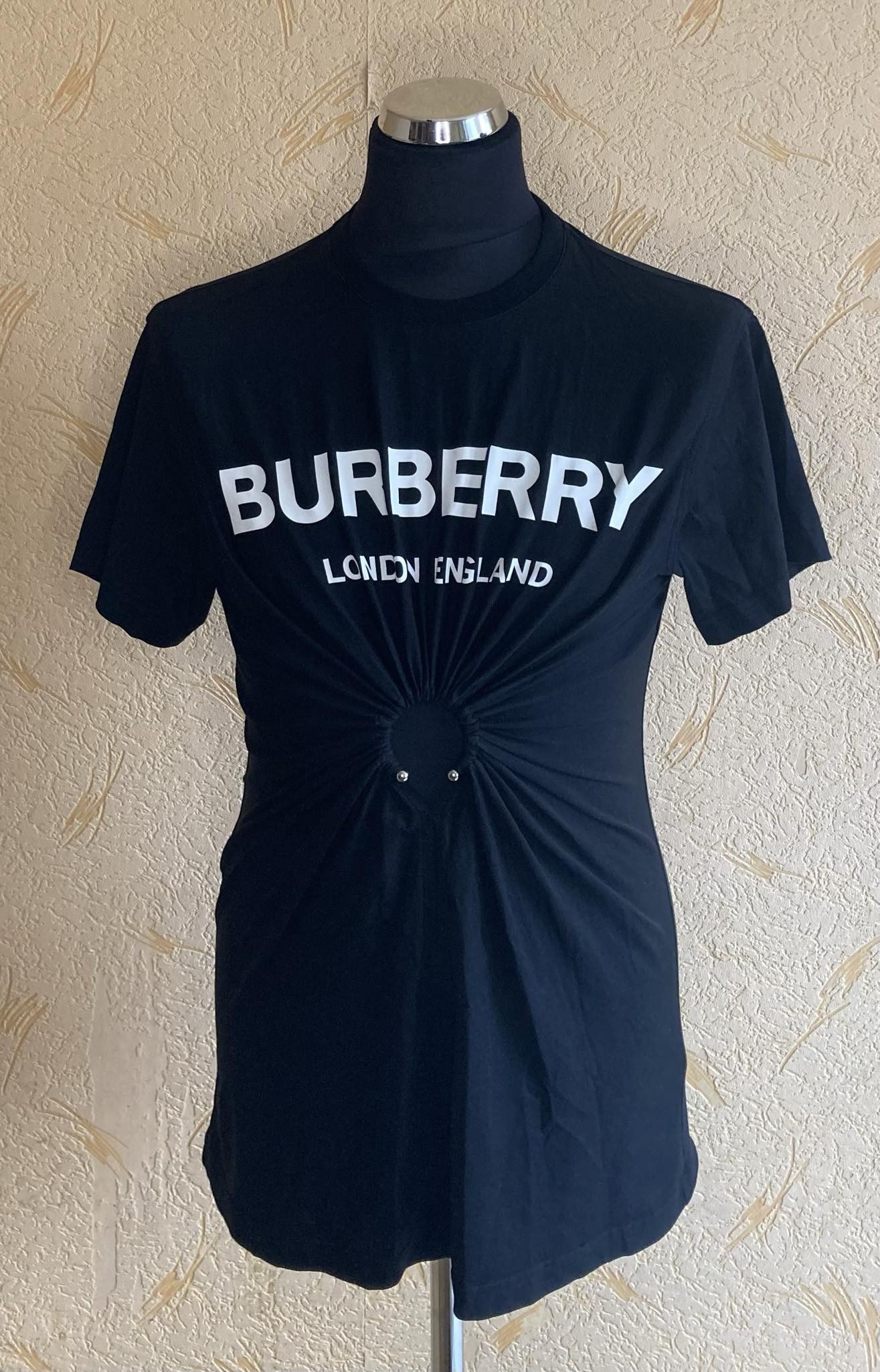 image of Burberry T-Shirt Size. Xs in Black, Women's