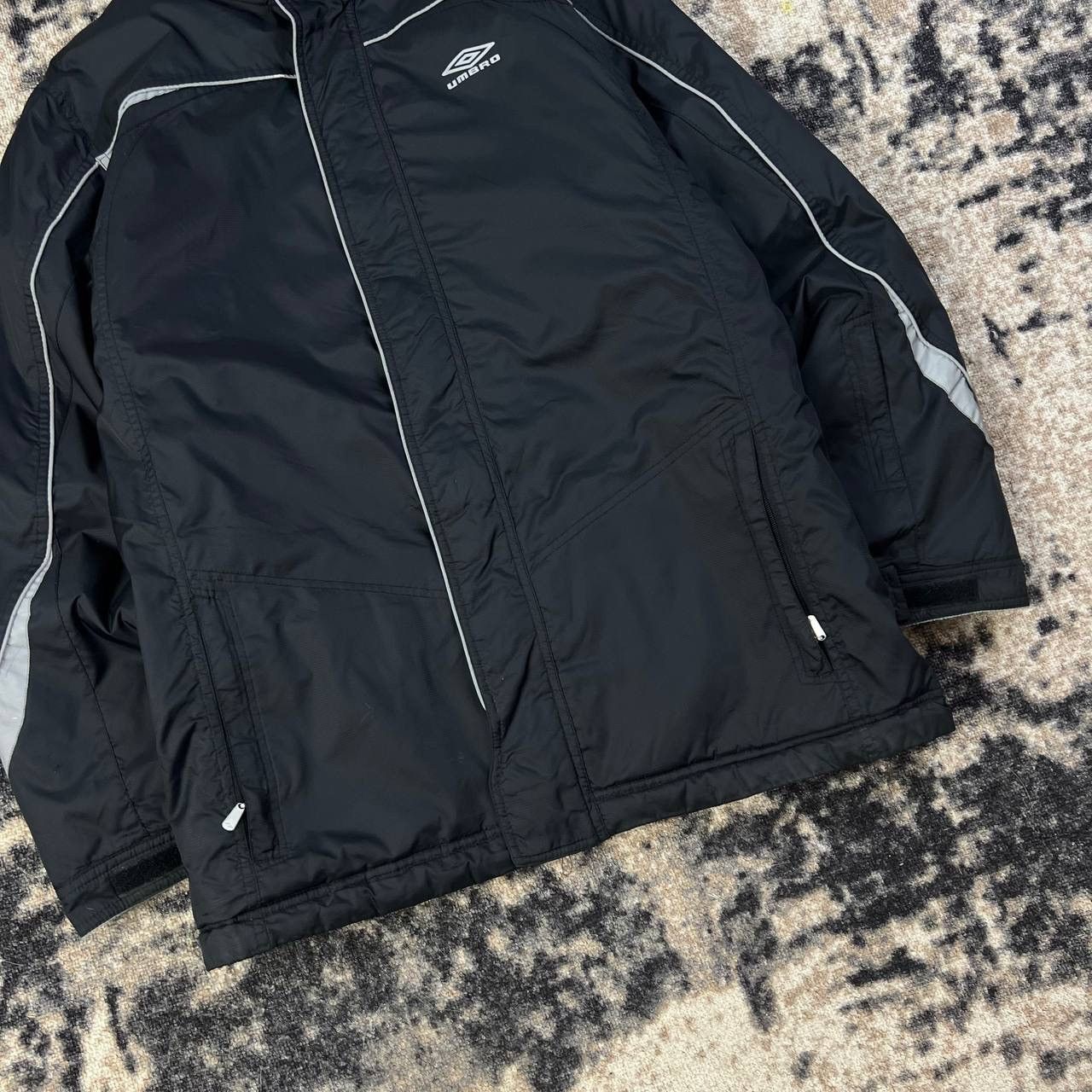 Umbro Umbro Big Logo Vintage Y2K Zip Up Puffer Jacket Size US M / EU 48-50 / 2 - 6 Thumbnail