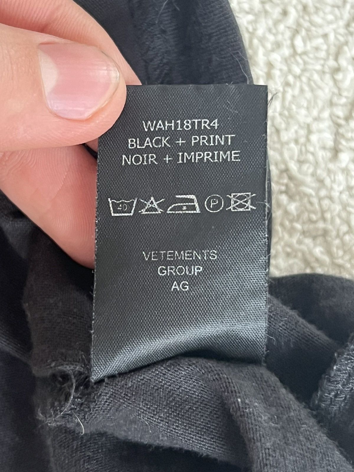 Vetements Vetements tytanic kiss split 2018 Size US S / EU 44-46 / 1 - 8 Thumbnail