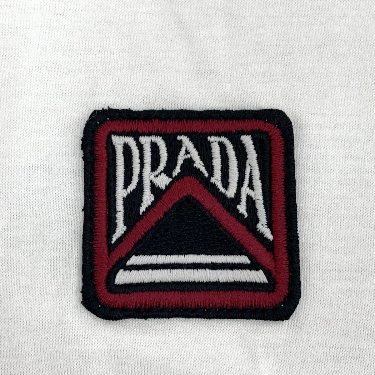 Prada Prada White Logo Emblem Short Sleeve T-shirt K26WX Size S / US 4 / IT 40 - 5 Thumbnail