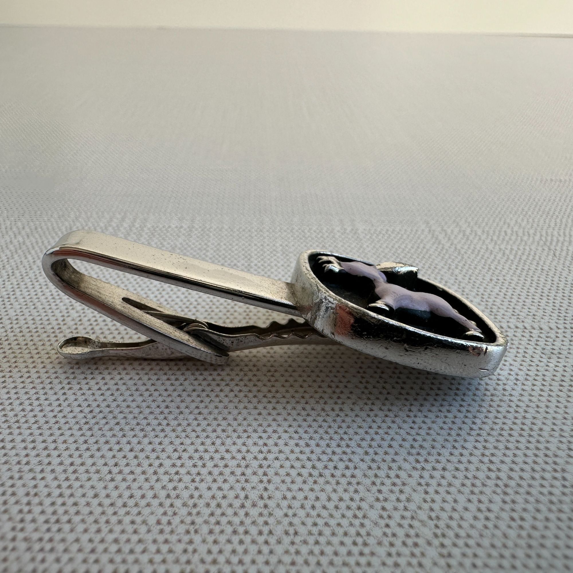 Other Vintage Hickok Silver-Tone Tie Clip With Pink Donkey Design Size ONE SIZE - 5 Thumbnail