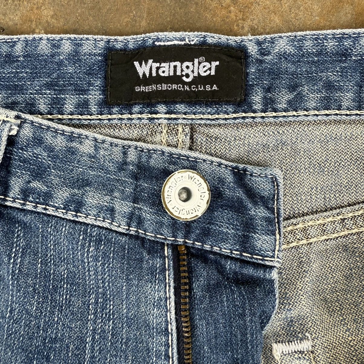 Wrangler VINTAGE WRANGLER FLARE LIGHT WASH DENIM JEANS PANTS Size US 33 - 8 Thumbnail