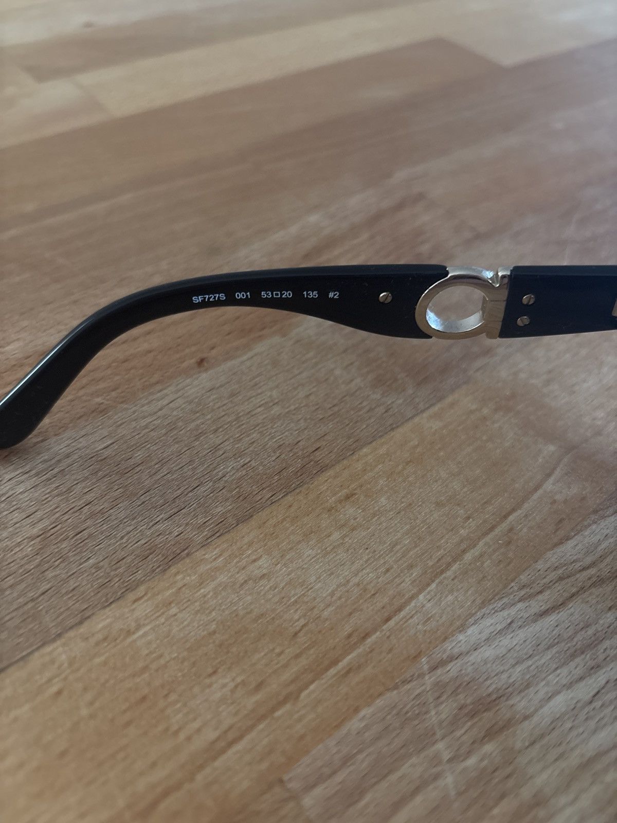 Salvatore Ferragamo black and gold ferragamo sunglasses Size ONE SIZE - 2 Thumbnail