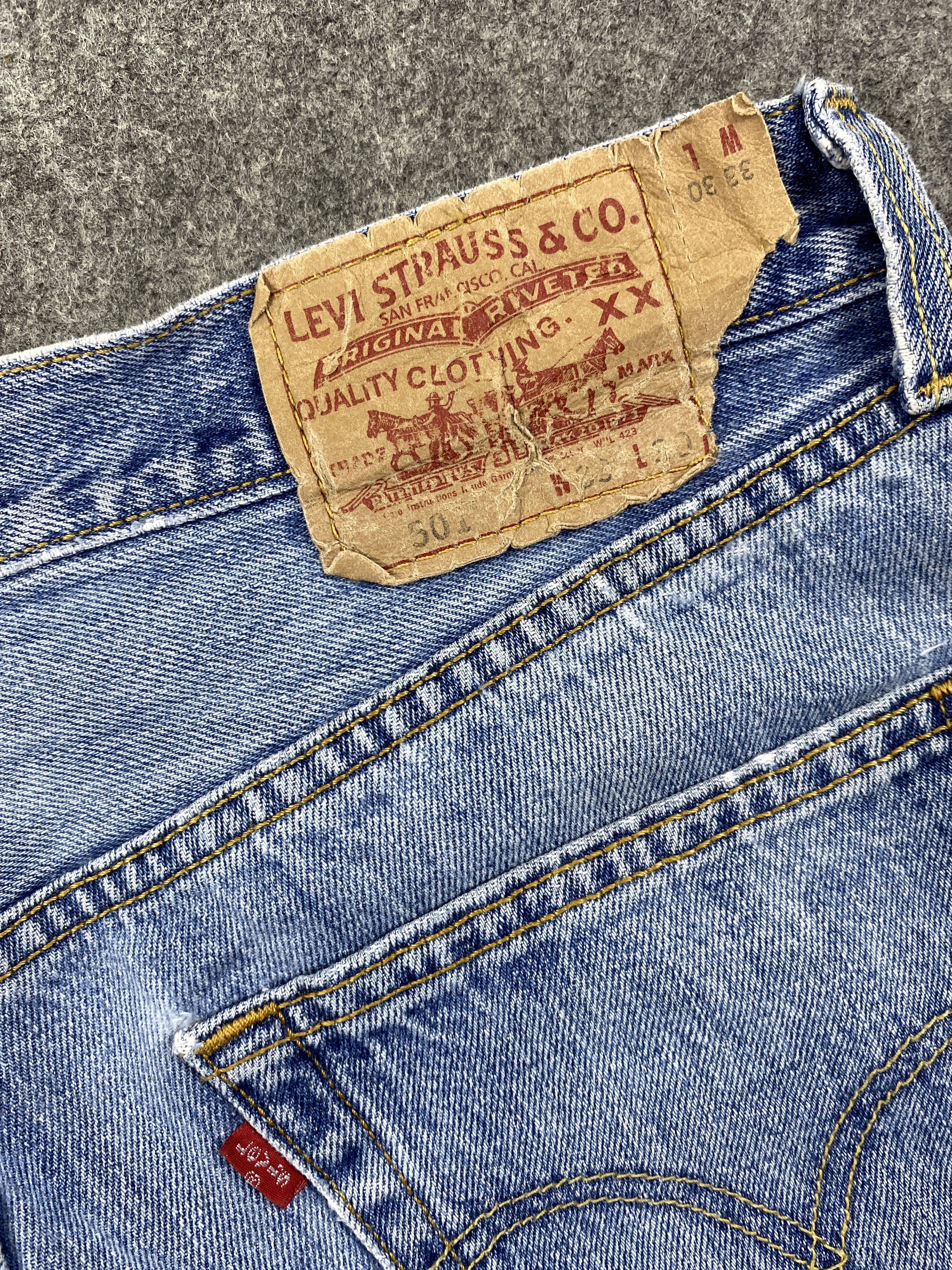 Levi's Mid Blue Vintage Levi's 501 Jeans 33x30 Denim -JN1654 Size US 33 - 10 Thumbnail