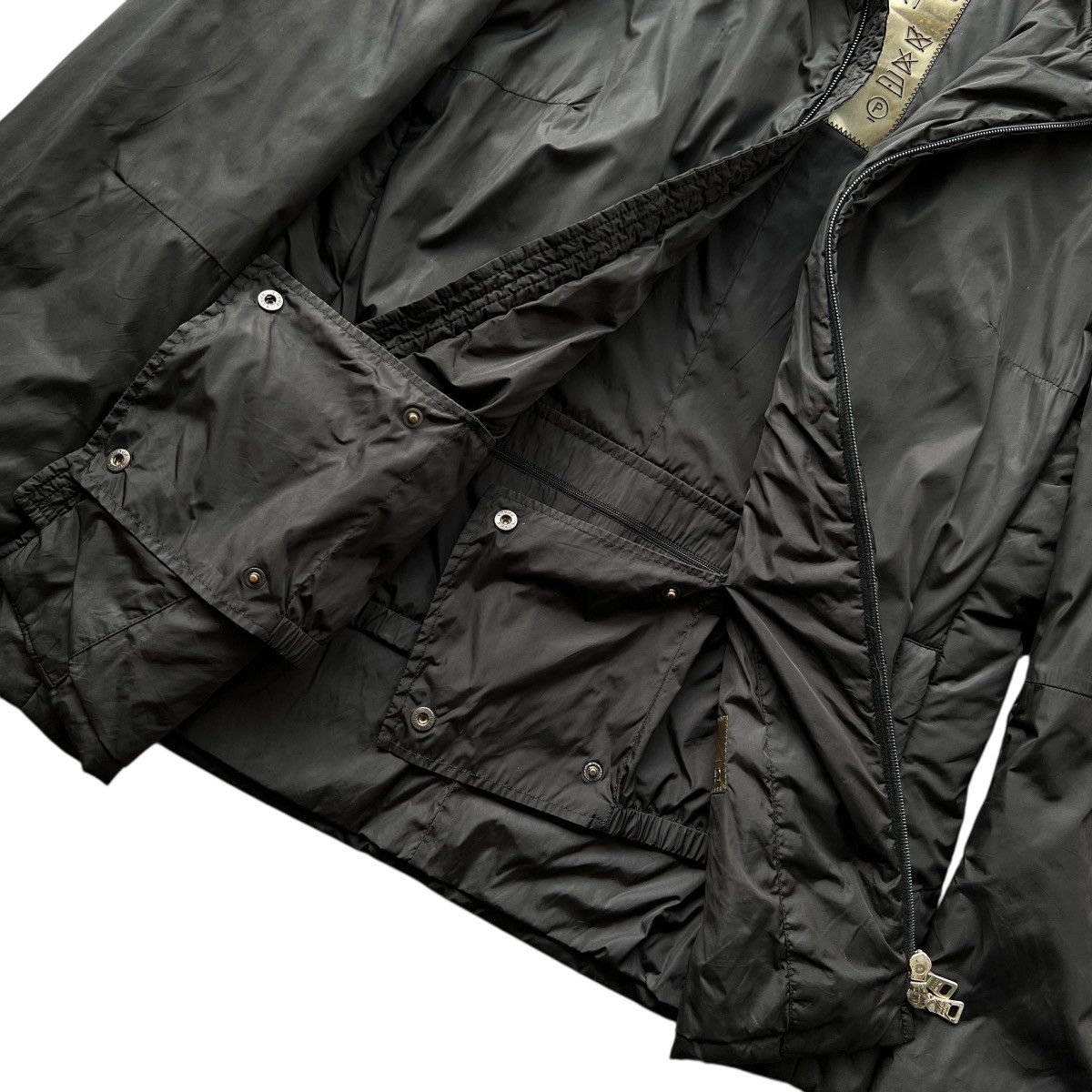 Prada Vintage Prada Light Puffer Jacket Made In Italy Size 42 Size S / US 4 / IT 40 - 8 Thumbnail