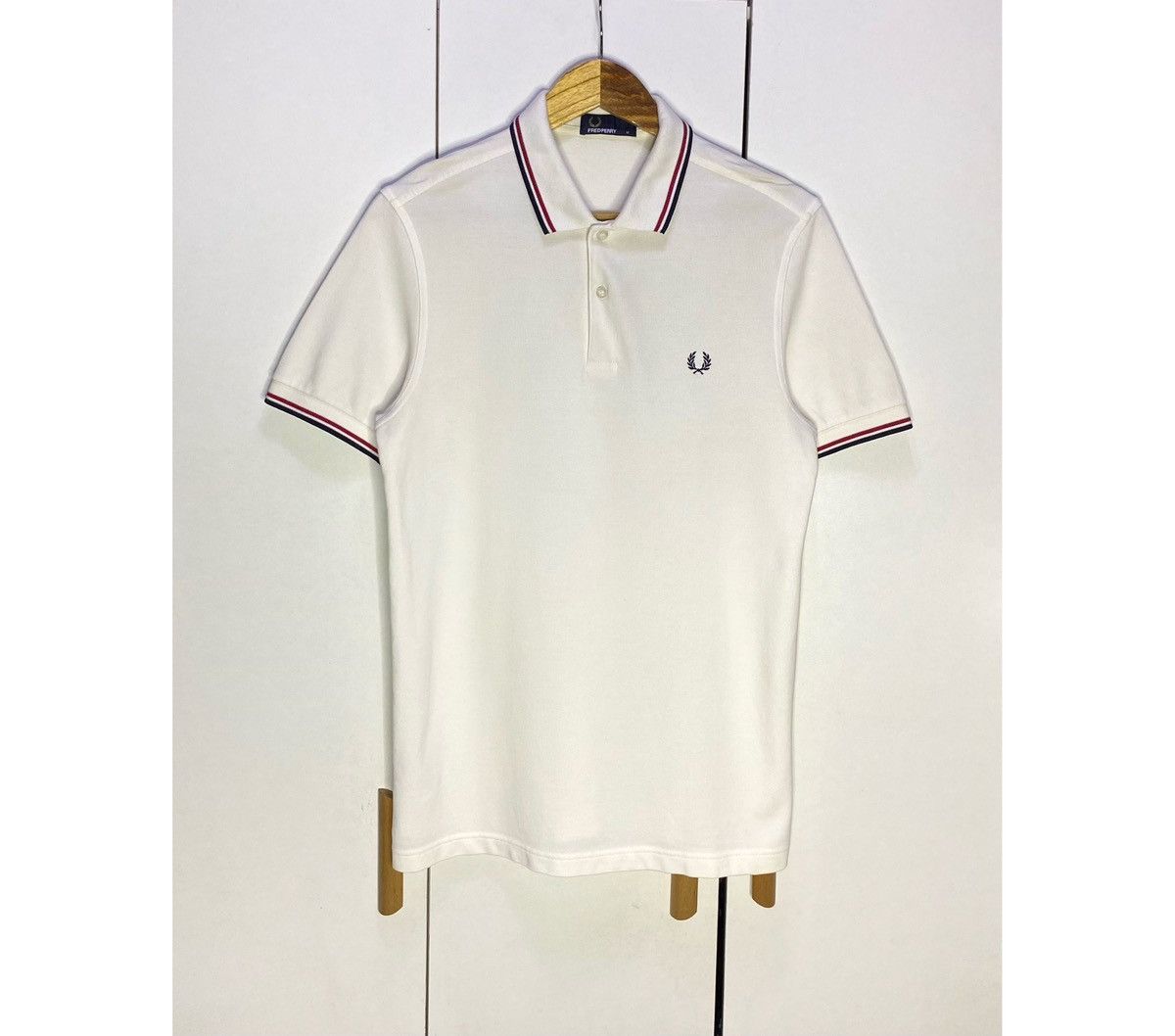 Fred Perry Fred Perry Twin Tipped White Polo Shirt | Medium Size US M / EU 48-50 / 2 - 1 Thumbnail