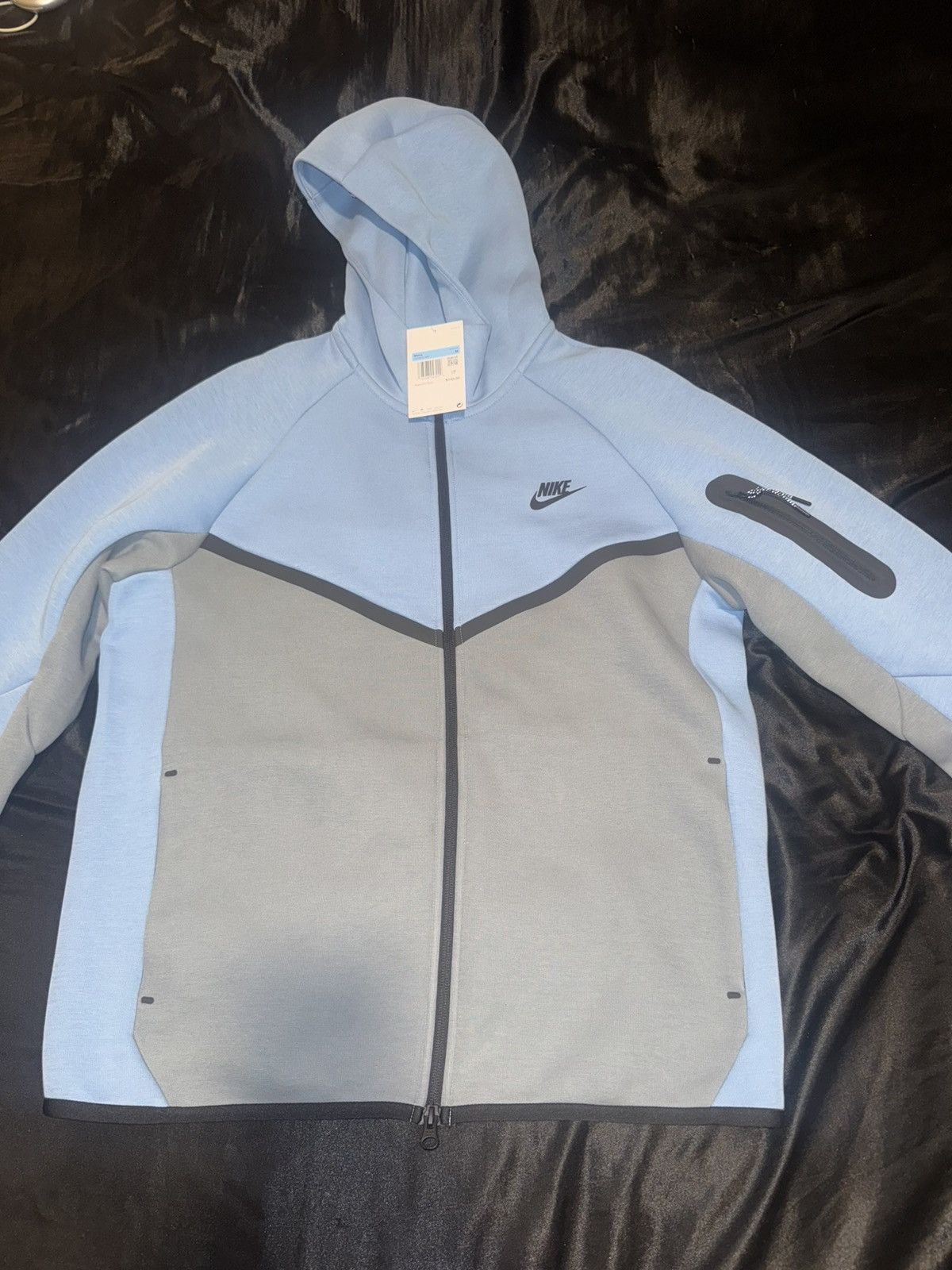 Nike Nike tech light blue jacket and pants Size US M / EU 48-50 / 2 - 2 Thumbnail