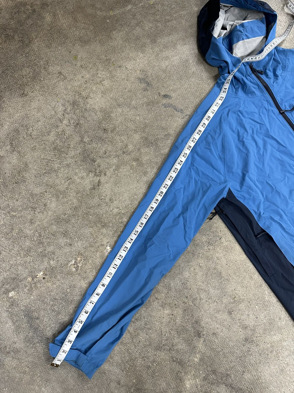 Mountain Hardwear × Vintage Vintage Y2K Mountain Hardwear Blue Zip Up Outdoors Jacket Size US XL / EU 56 / 4 - 13 Thumbnail