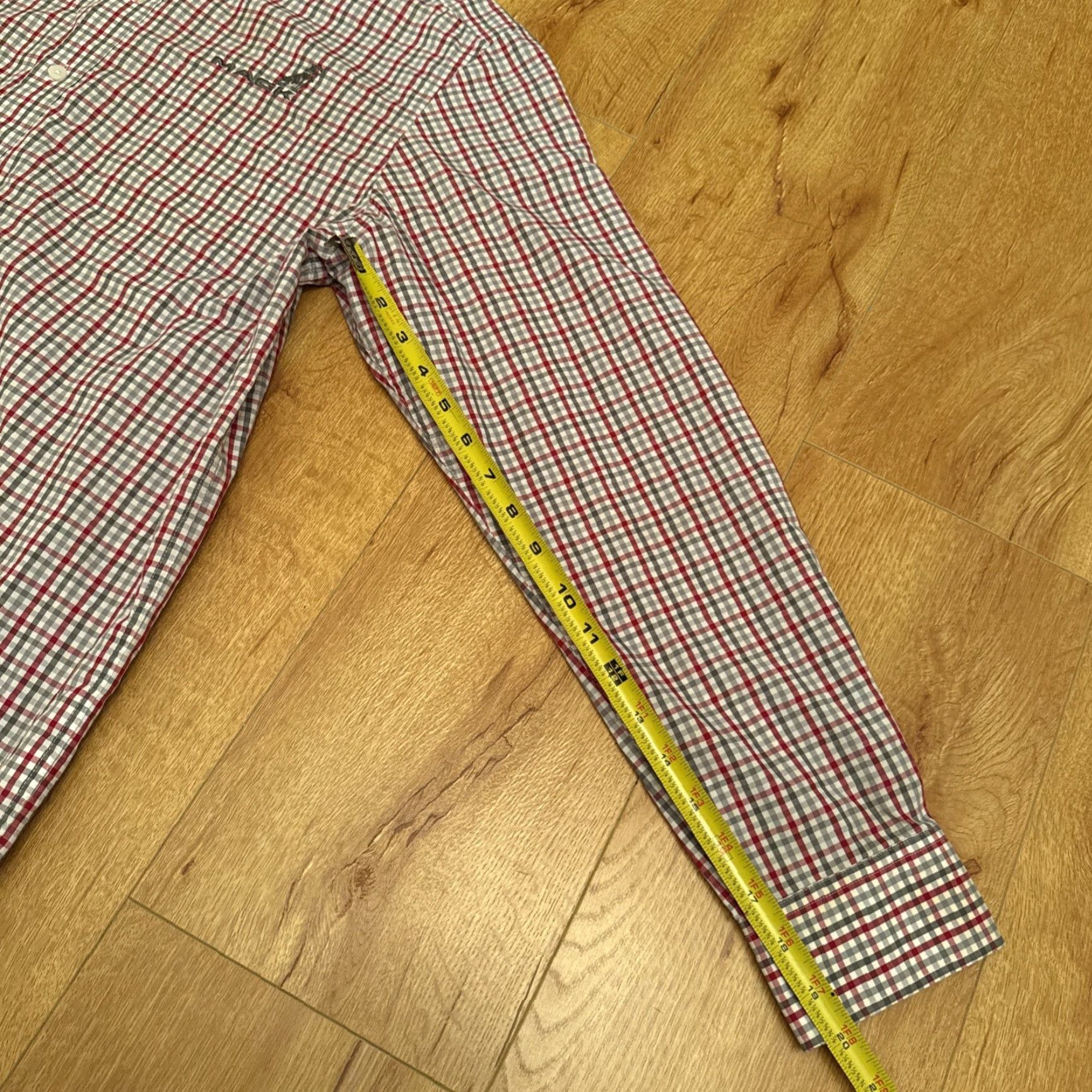 Cutter & Buck Cutter Buck Mens Button-Up Shirt Plaid Check Cotton Red Grey Large L Multicoloured City Country Vintage: No Mens Size US L / EU 52-54 / 3 - 6 Thumbnail