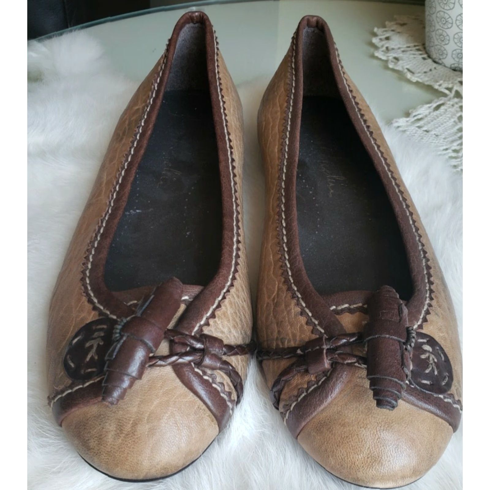 Vintage VINTAGE Henry Beguelin Toggle Ballet Flats Leather Brown 6/36 Womens Ballet Flat Slip On Toggle Detail Toe Art to wear Handmade in Italy Size US 6 / IT 36 - 2 Thumbnail