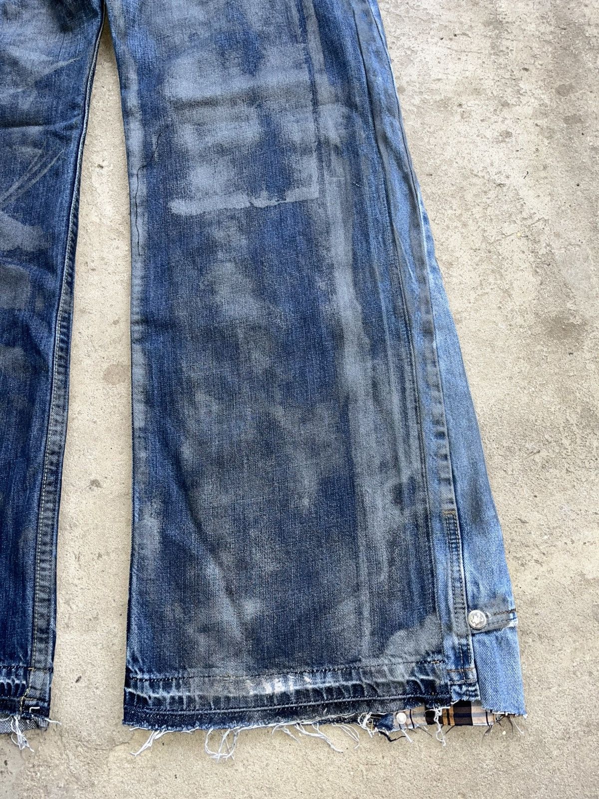 20471120 × If Six Was Nine × Japanese Brand Dirty Painted Distressed Thrashed Faded Baggy Jeans Y2K Size US 28 / EU 44 - 10 Thumbnail
