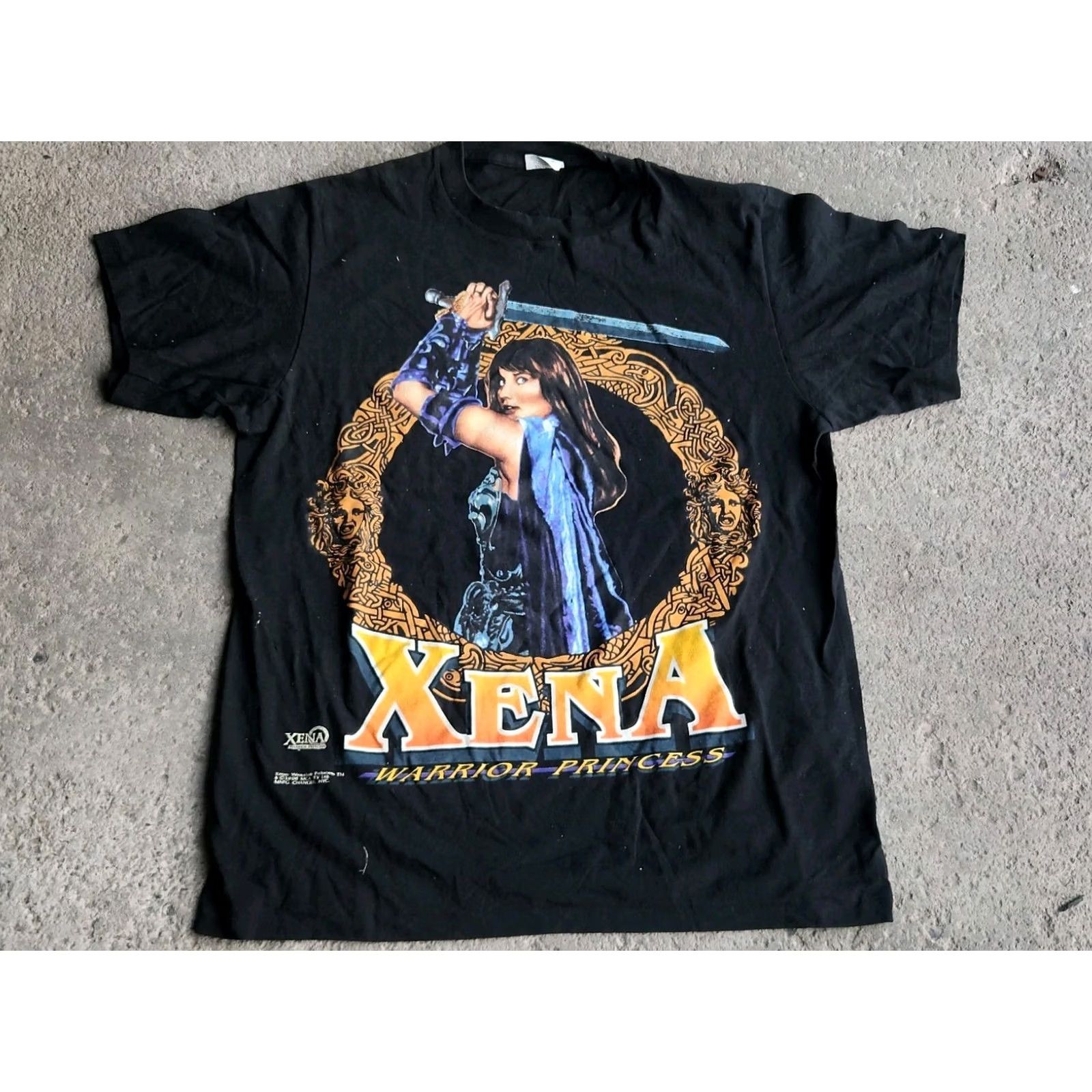 Vintage VINTAGE 1996 Xena Warrior Princess T-Shirt L Men Black 53 Chest 78 Length Rare Excellent Shape Size US L / EU 52-54 / 3 - 3 Thumbnail