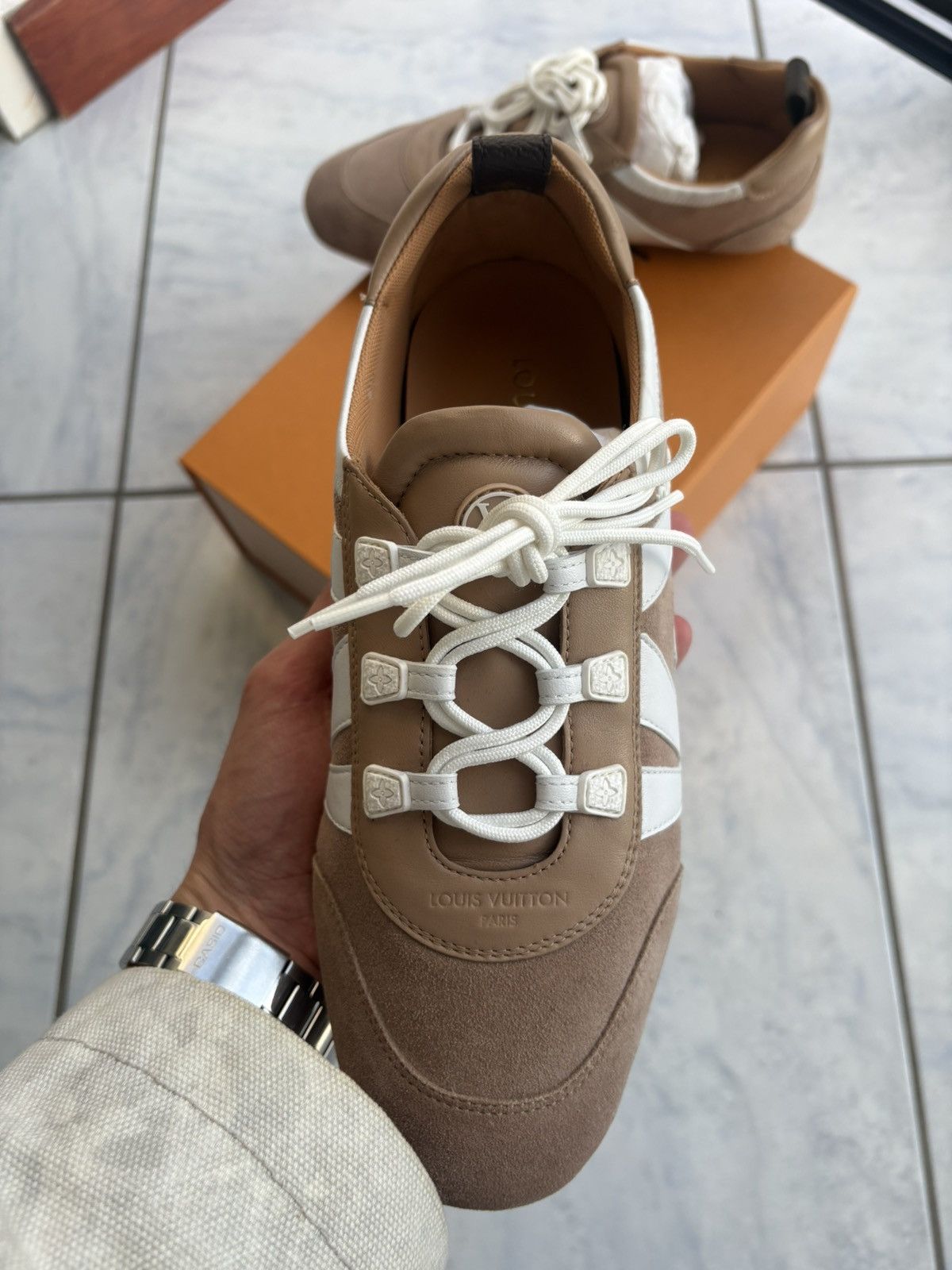 Louis Vuitton Louis vuitton sneakerina noisette beige taille 39 Size US 8 / IT 38 - 4 Thumbnail