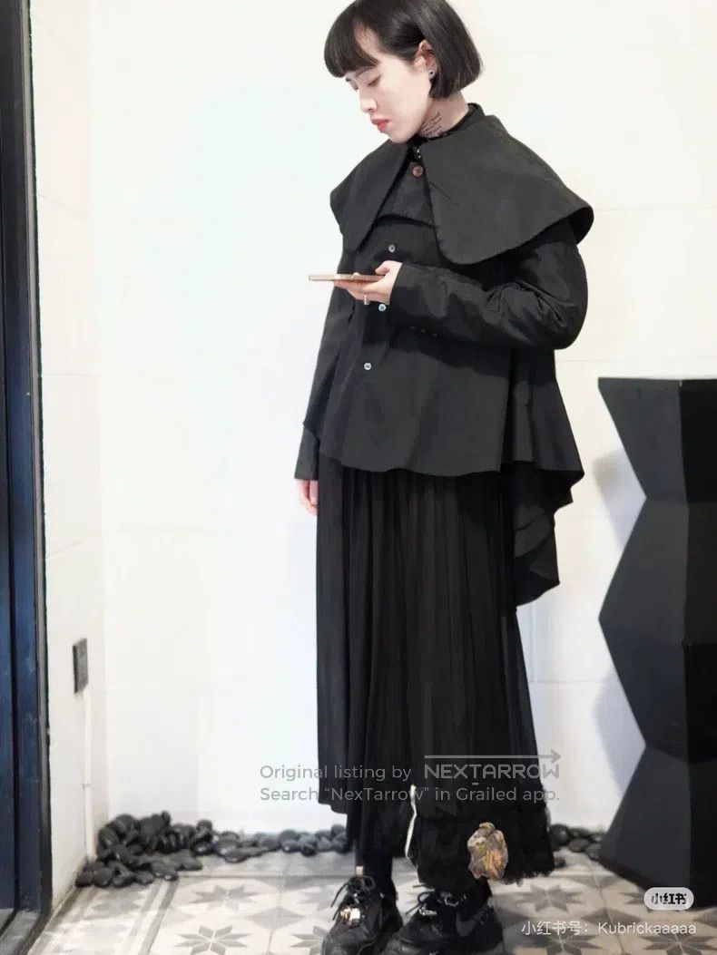 Comme des Garcons Comme Des Garcons Ultra-short coat with large lapels Size XS / US 0-2 / IT 36-38 - 4 Thumbnail