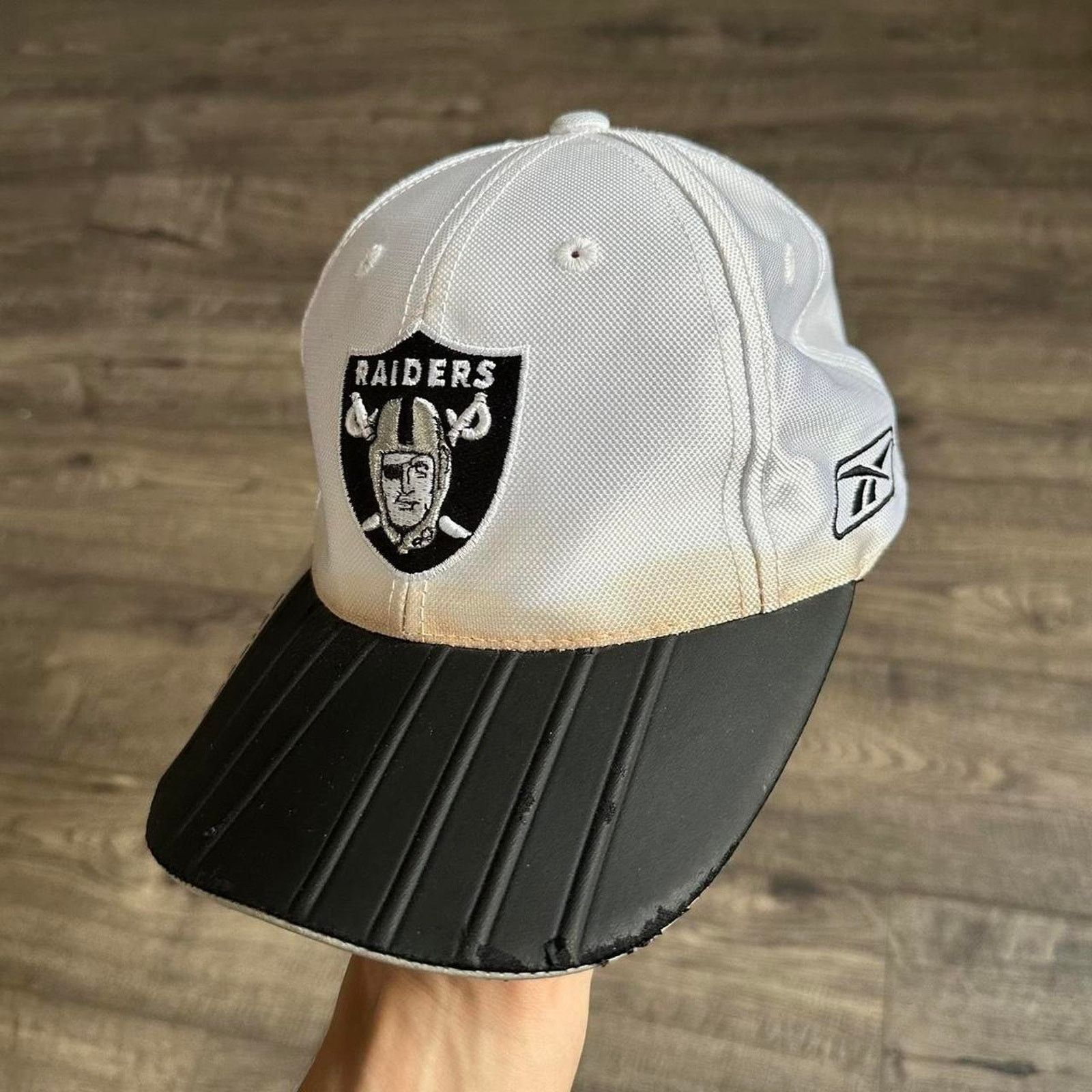 NFL × Reebok × Vintage Vintage Reebok Retro New Era Black Oakland LA Raiders Hat Size ONE SIZE - 4 Thumbnail