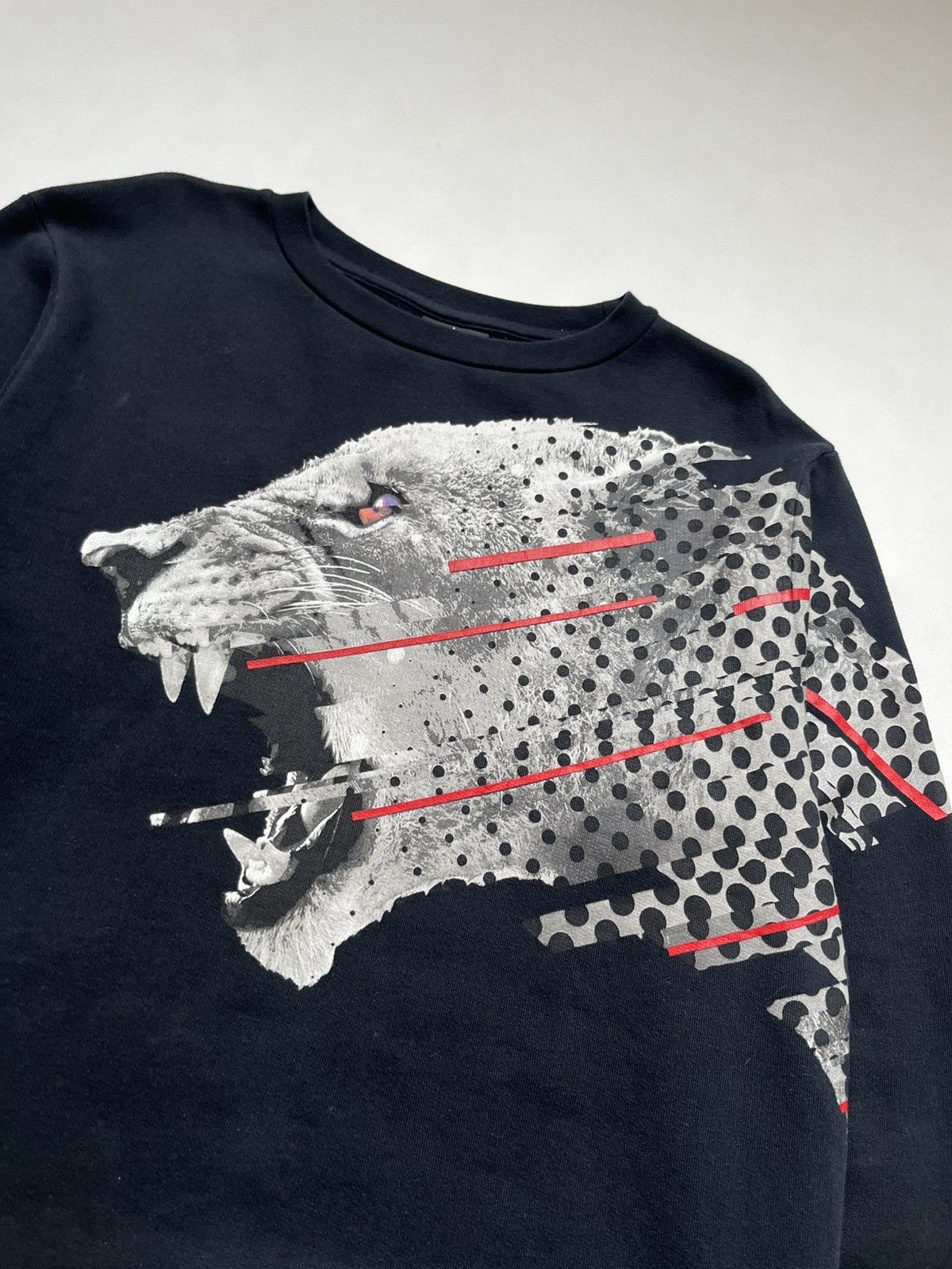 Marcelo Burlon Marcelo Burlon County of Milan Leopard Graphic Crewneck Size US M / EU 48-50 / 2 - 3 Thumbnail