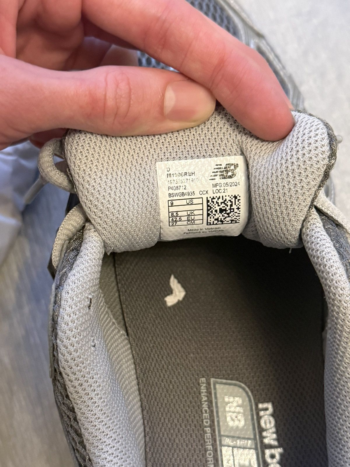 New Balance New Balance Grey Silver 1906R Mens Streetwear Trainers 9.5 Size US 9.5 / EU 42-43 - 7 Thumbnail