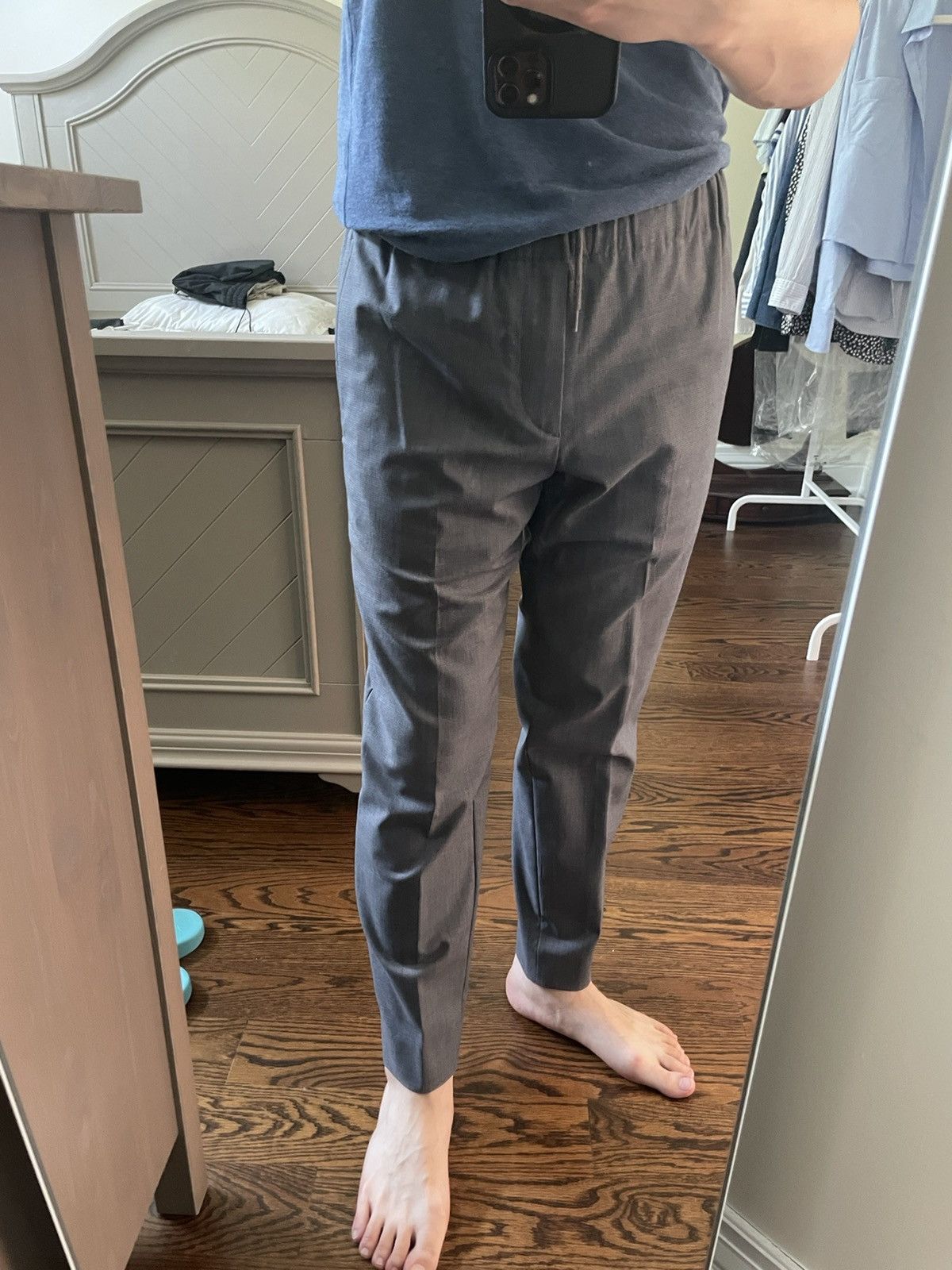Club Monaco Club Monaco light grey drawstring casual pants Size US 28 / EU 44 - 9 Thumbnail