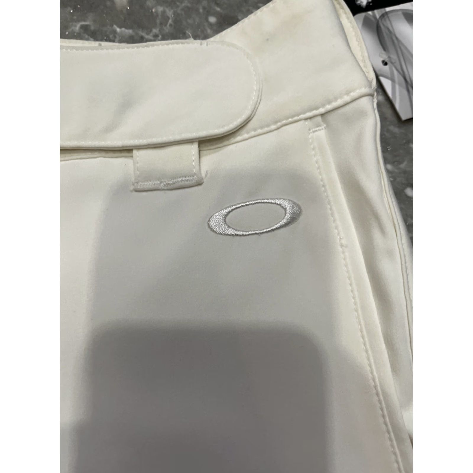 Oakley OAKLEY Albatross Stretch Cropped Pants Capri Women's 4 White Regular Tapered Leg Active Golf Hiking Cycling Size 27" / US 4 / IT 40 - 2 Thumbnail