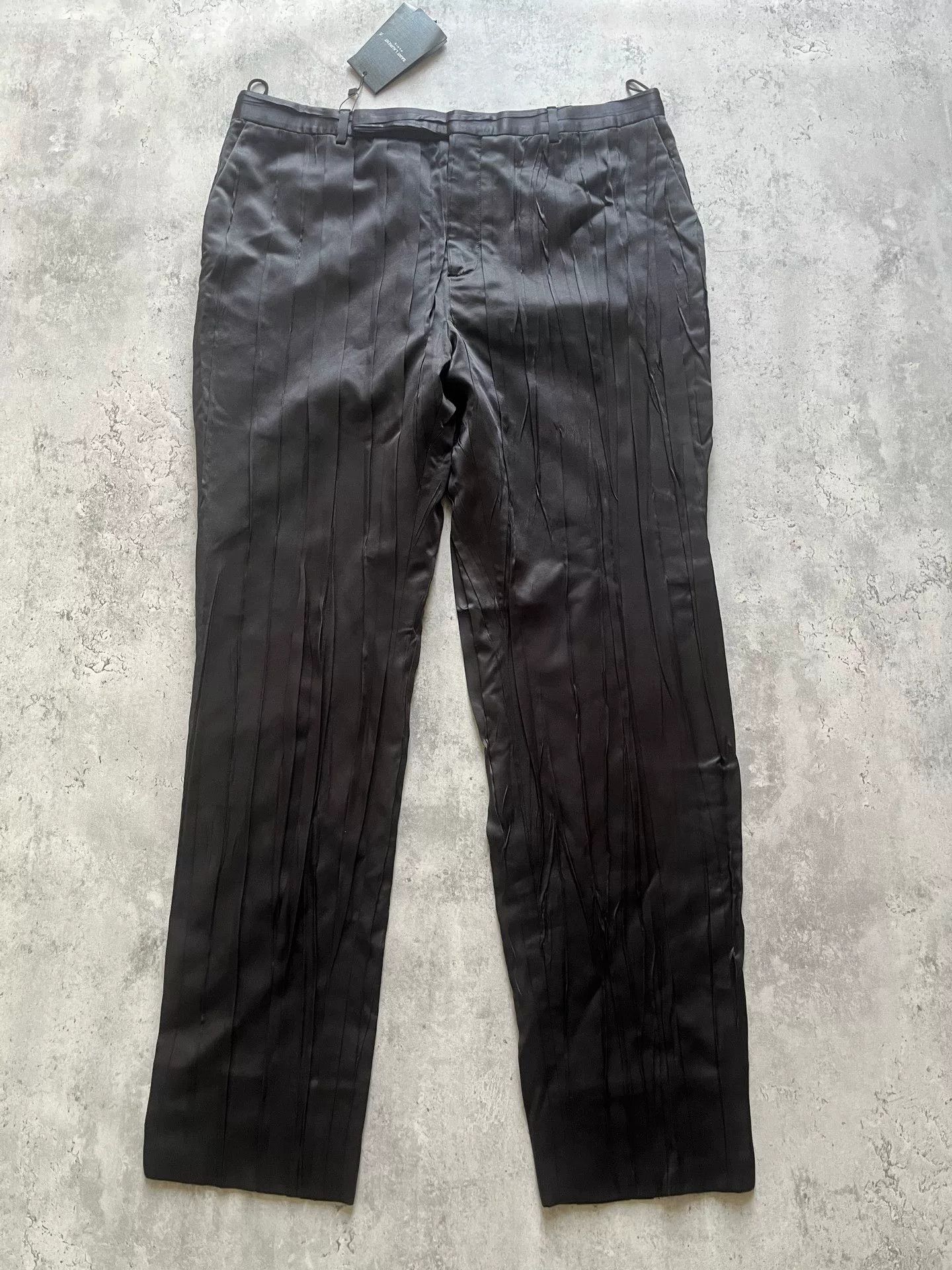 Saint Laurent Paris Saint Laurent Pleated Silk Black Trousers Size US 30 / EU 46 - 1 Thumbnail