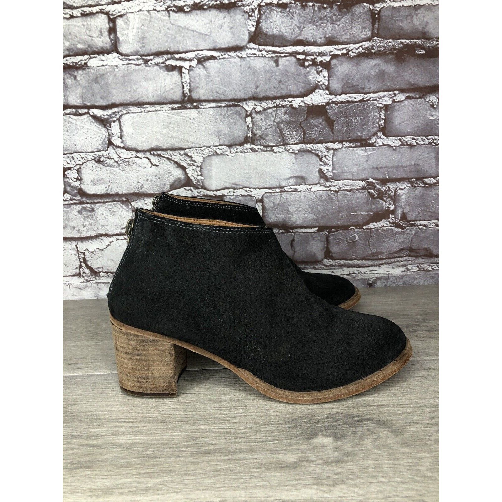 beek BEEK Falcon Black Suede Leather Back Zip Stacked Heel Bootie Size US 7 / IT 37 - 3 Thumbnail
