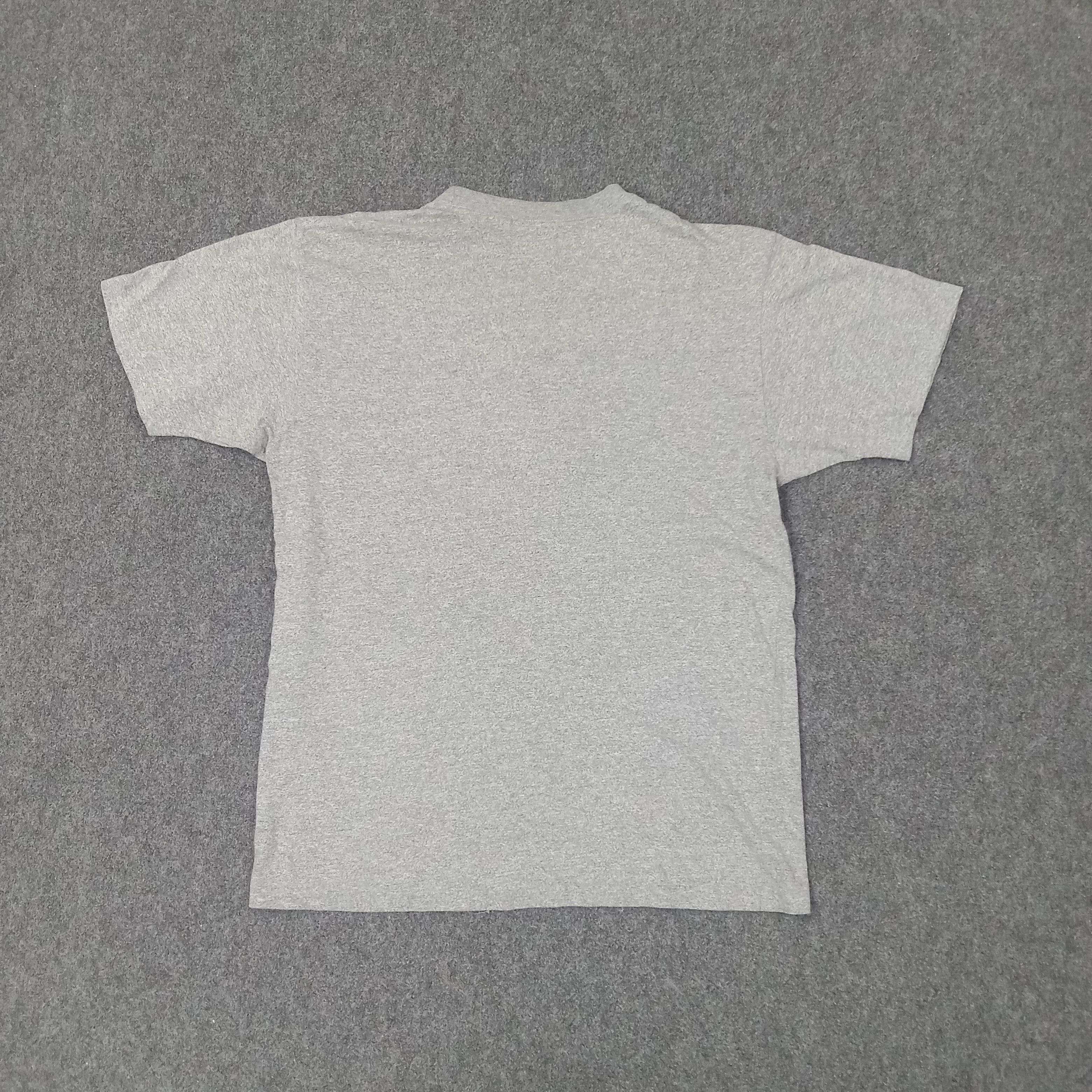 Yves Saint Laurent Yves Saint Laurent Italian Brand Tshirt C223N24 Size US M / EU 48-50 / 2 - 5 Thumbnail