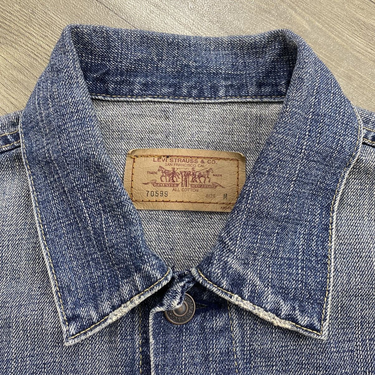 Levi's Vintage Clothing 2000s Vintage Levis 70599 Distressed Japan Denim Jacket Size US M / EU 48-50 / 2 - 4 Thumbnail