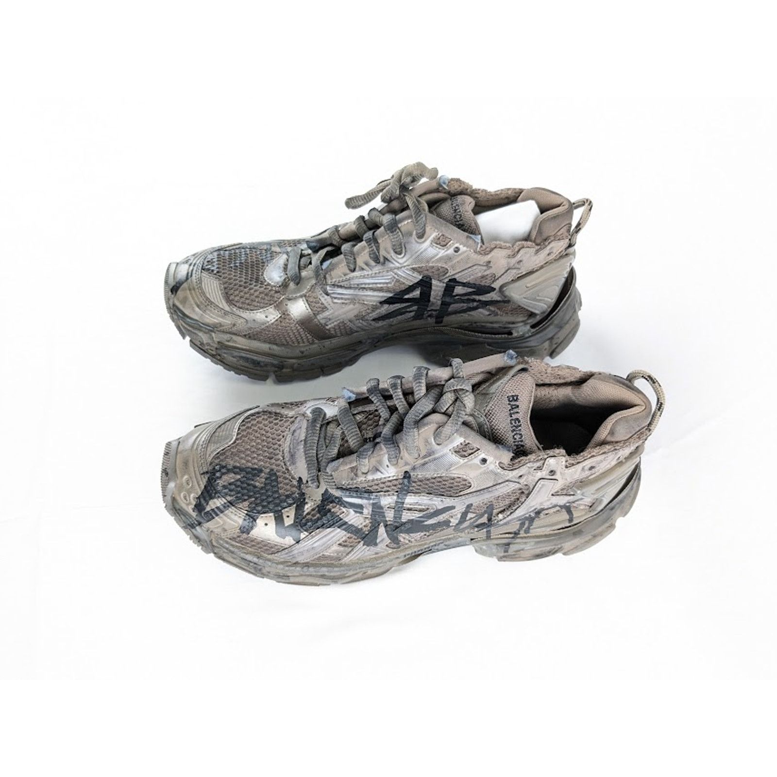 Balenciaga o1rshd1 Monocolor Graffiti Mesh Runner in Dark Taupe/Black Size US 13 / EU 46 - 7 Thumbnail