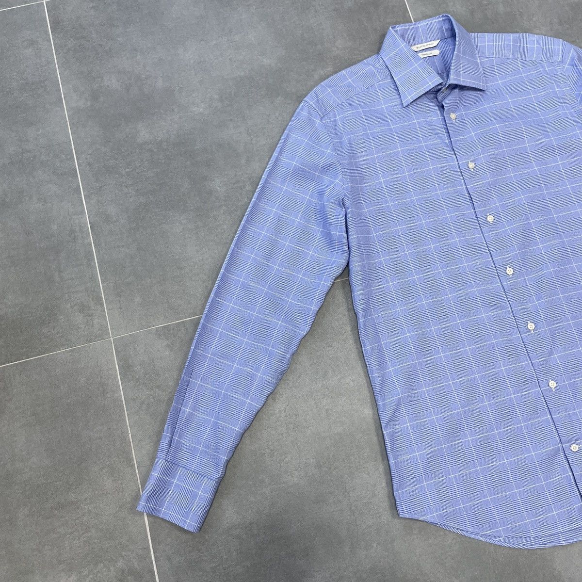 Suitsupply Suitsupply Traveller Slim Fit Button Shirt Size 40/15 Size US L / EU 52-54 / 3 - 4 Thumbnail