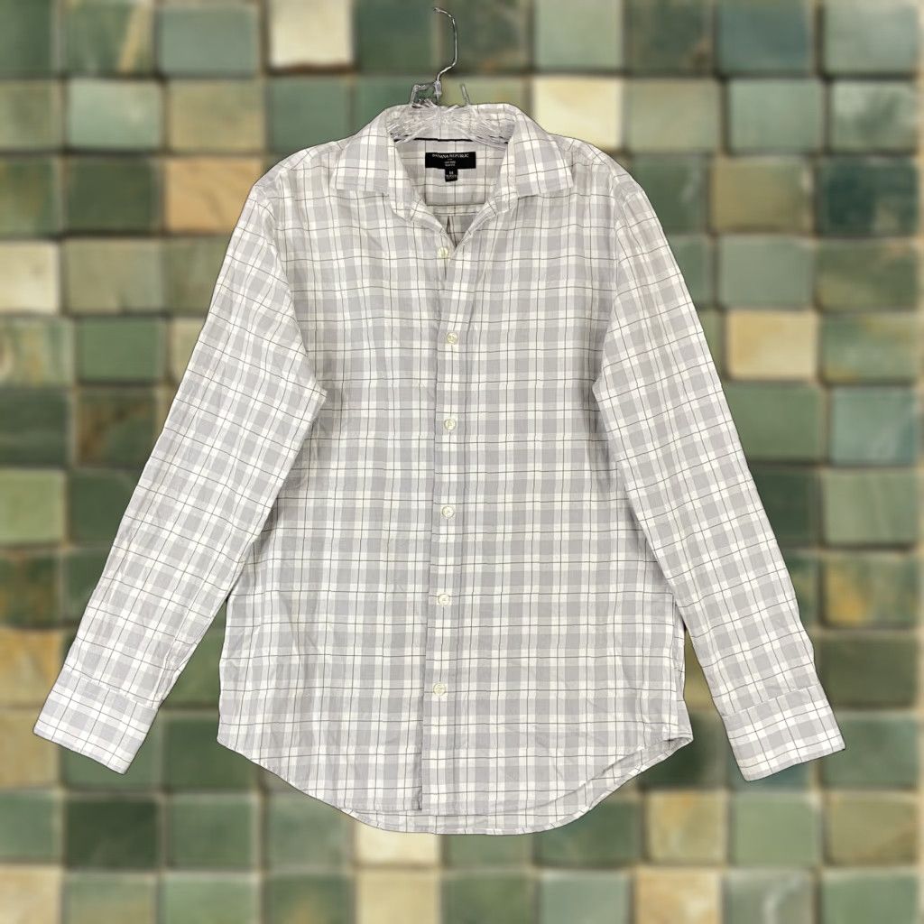 Banana Republic VINTAGE? Banana Republic Gray Plaid Long Sleeve Button-Up Shirt Men M 33/34 Regular Size M Gray Mens Shirt Size US M / EU 48-50 / 2 - 1 Thumbnail