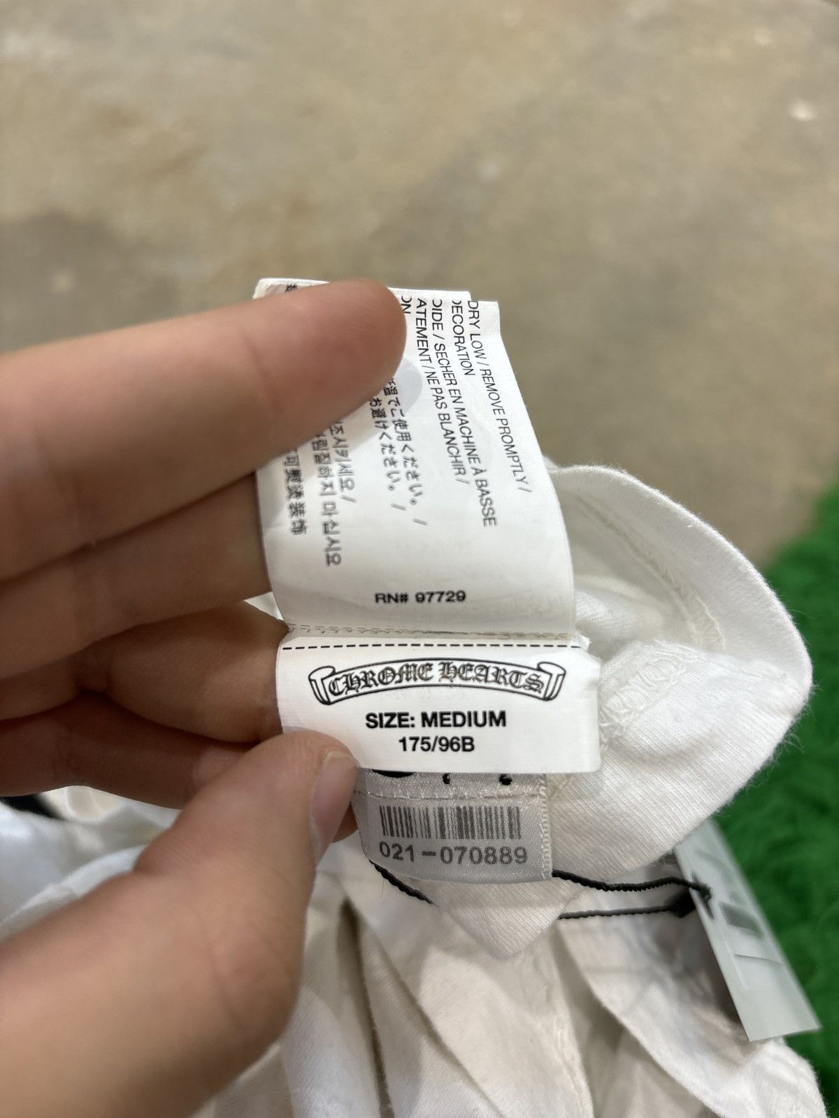 Chrome Hearts Chrome Hearts Pocket Scroll Tee White Used Medium Size US M / EU 48-50 / 2 - 6 Thumbnail