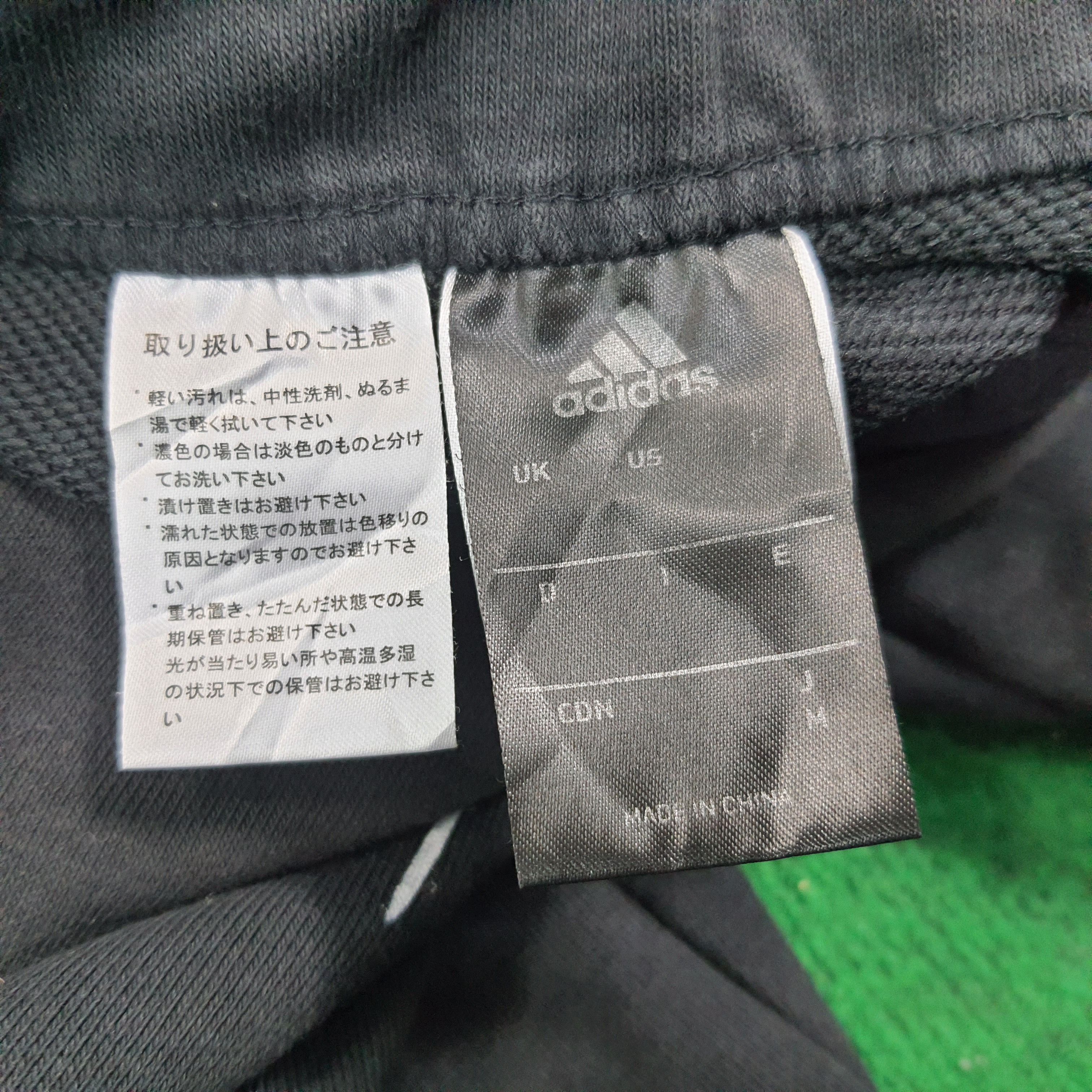 Adidas Vintage ADIDAS X Custom Yohji Yamamoto Y3 Sweatpants Size US 31 - 5 Thumbnail