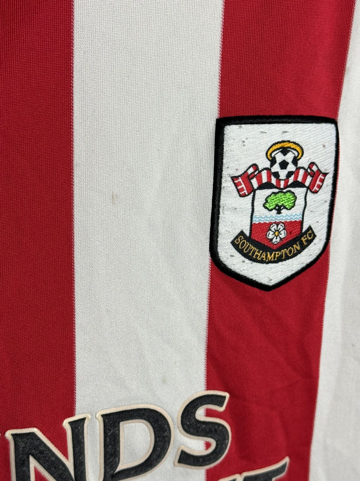 Other Southampton 03/05 Home Football Jersey Size US M / EU 48-50 / 2 - 6 Thumbnail
