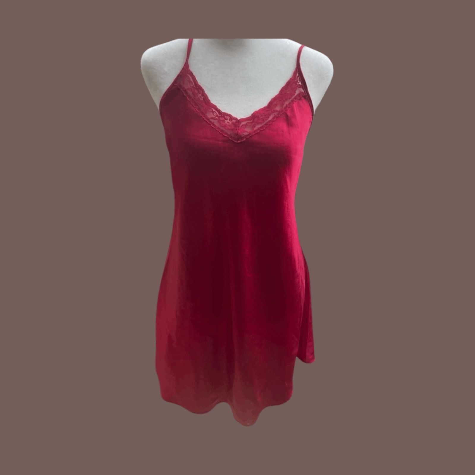 Vintage VTG Lace Slip | Gilligan & O’Malley Red Satin | Y2K Small Size S / US 4 / IT 40 - 1 Thumbnail