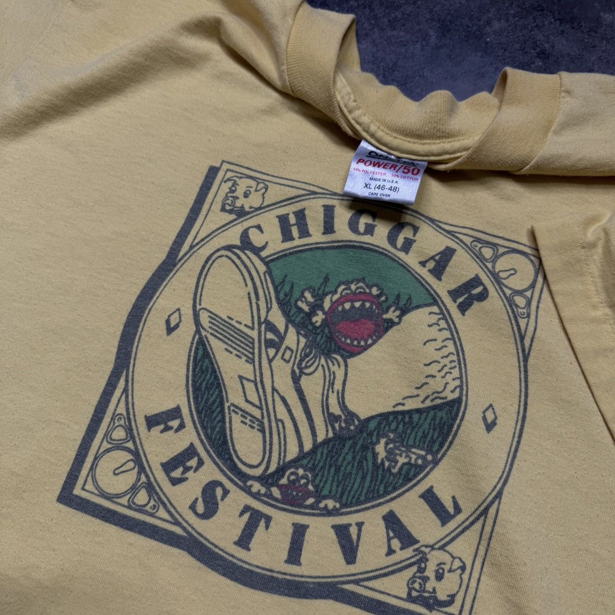 Vintage vintage chiggar bug biting bug festival tshirt Size US XL / EU 56 / 4 - 1 Thumbnail