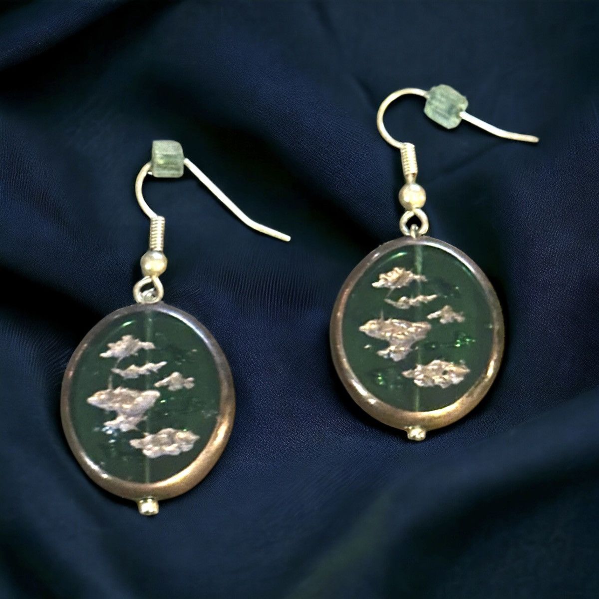 Other Oval green stone with gold flex dangle earrings Size ONE SIZE - 1 Thumbnail