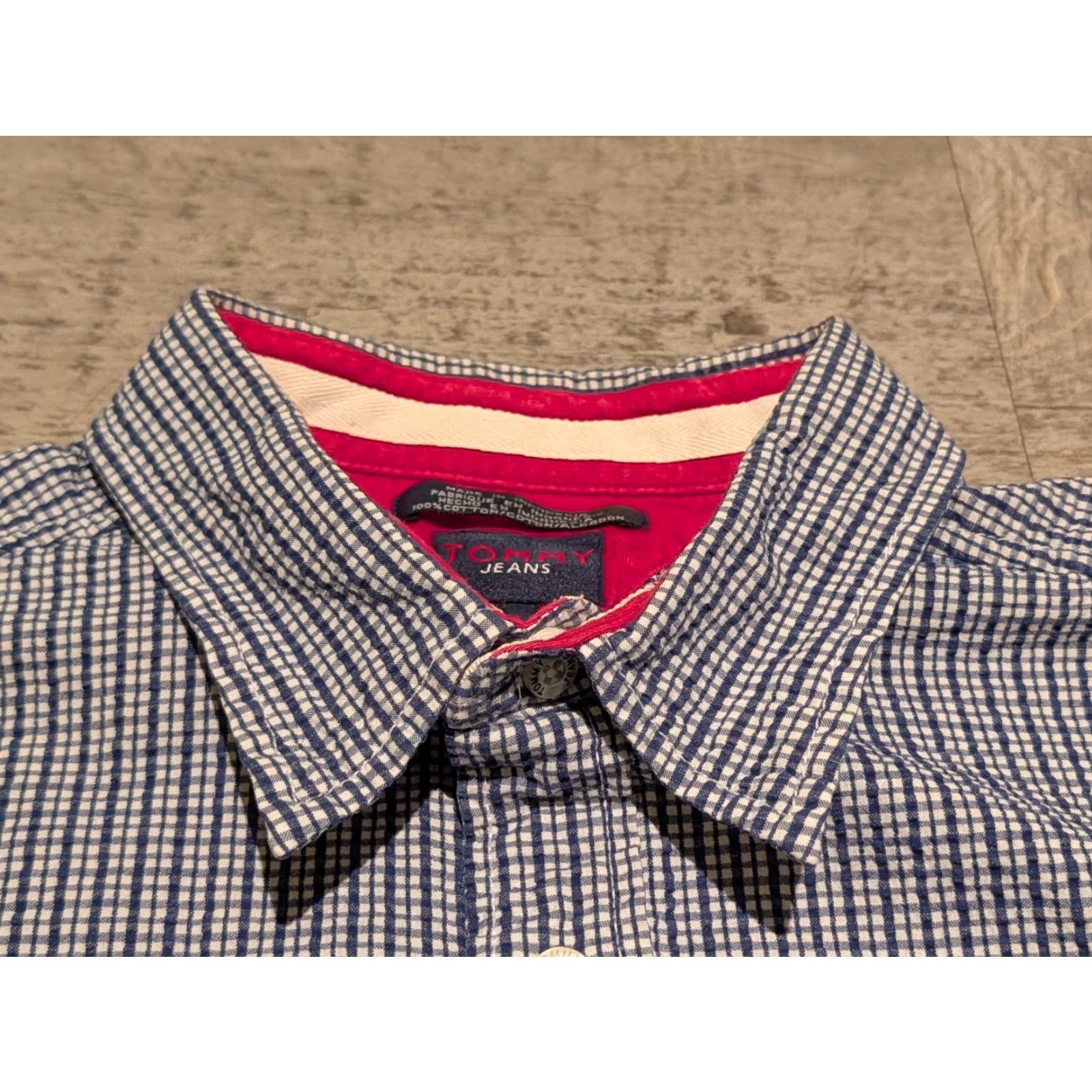 Tommy Hilfiger VINTAGE Tommy Hilfiger Button-Up Shirt Short Sleeve Seersucker Check Navy Crinkle L 90s Men’s Shirt Size US L / EU 52-54 / 3 - 4 Thumbnail
