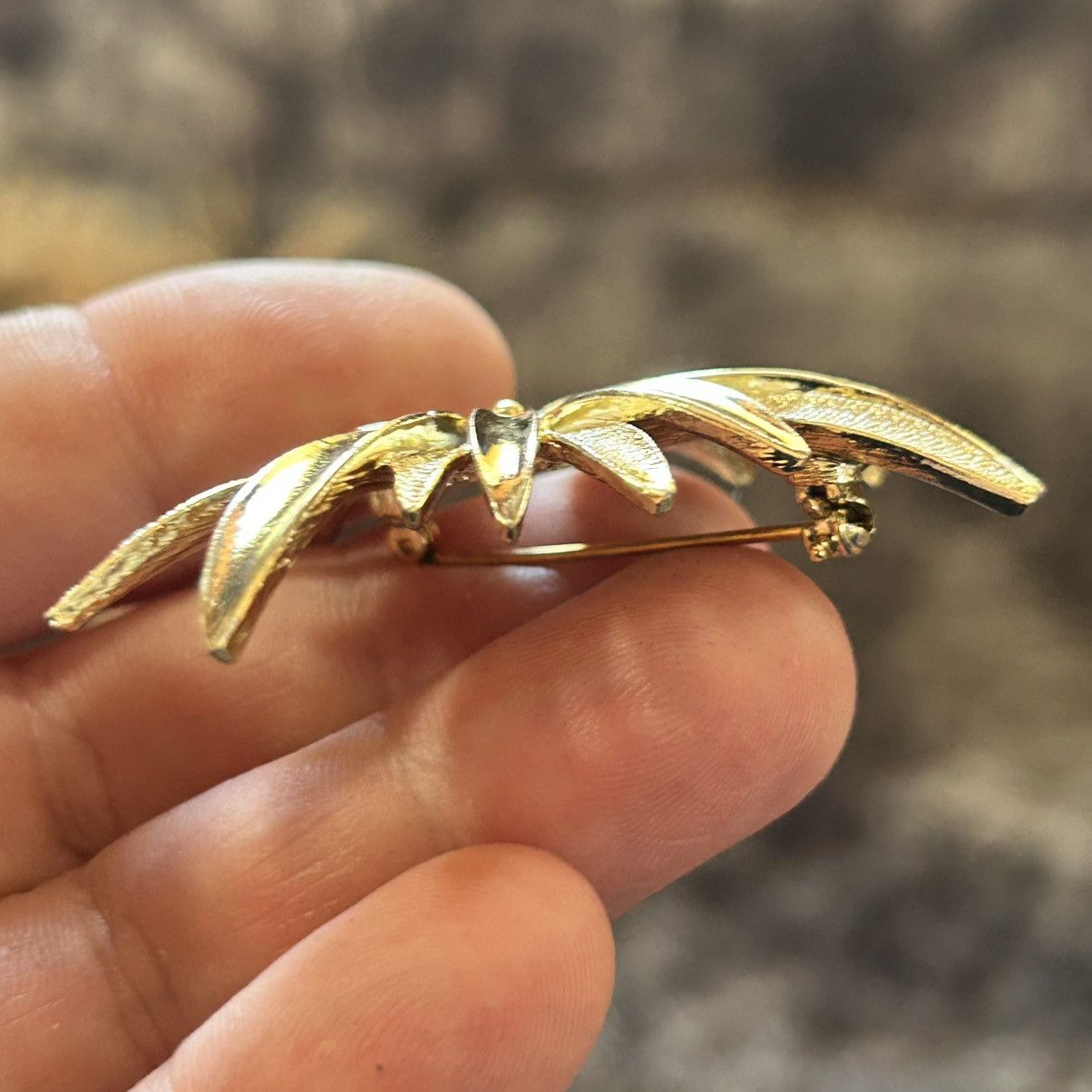 Vintage Vintage Sarah Coventry gold tone starburst brooch pin Size ONE SIZE - 5 Thumbnail