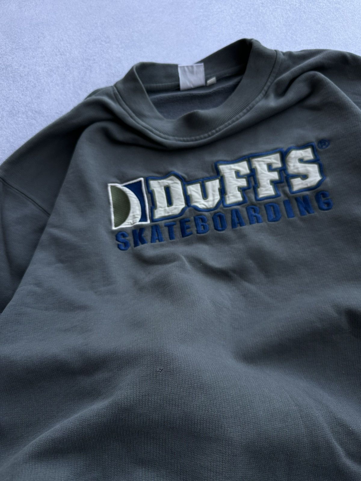 Vintage VTG Duffs Skateboarding 90s Big Logo Streetwear Sweatshirt Size US M / EU 48-50 / 2 - 10 Thumbnail