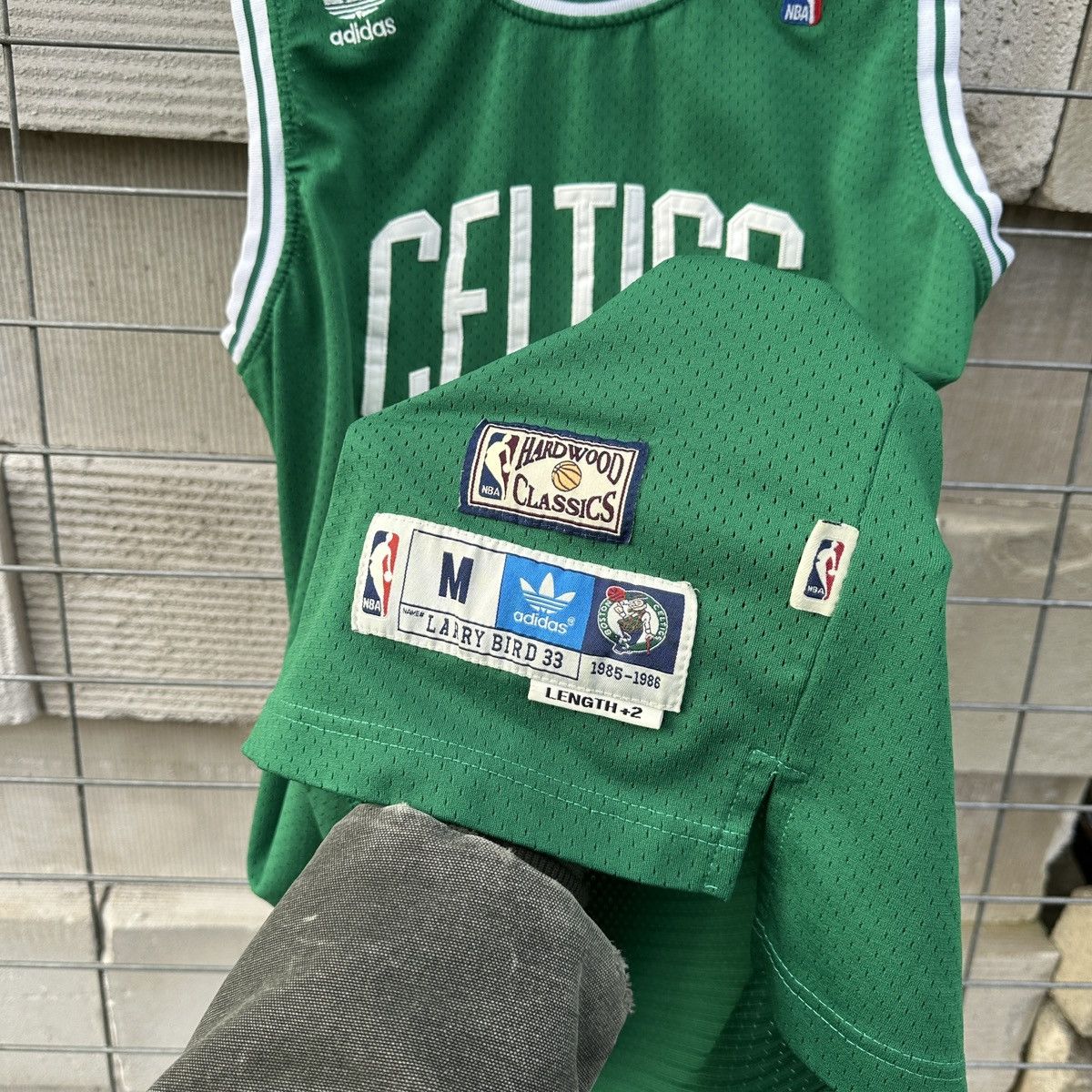 Adidas Vintage 80s Boston Celtics #33 Larry Bird NBA Jersey 1985 86 Size US M / EU 48-50 / 2 - 7 Thumbnail