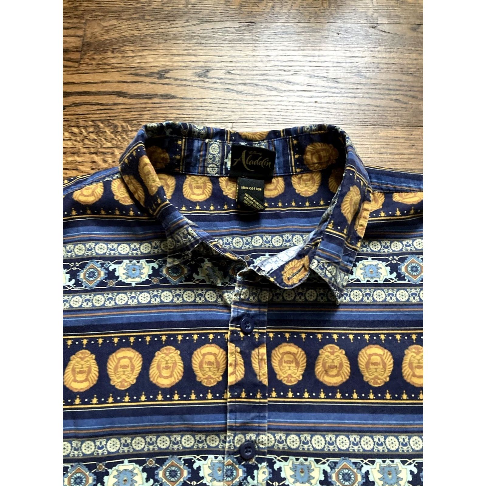Disney Disney Aladdin Shirt Men M AOP Camp Hawaiian Button Up Short Sleeve Blue Graphic Print Hawaiian Theme 90s? Size US M / EU 48-50 / 2 - 4 Thumbnail