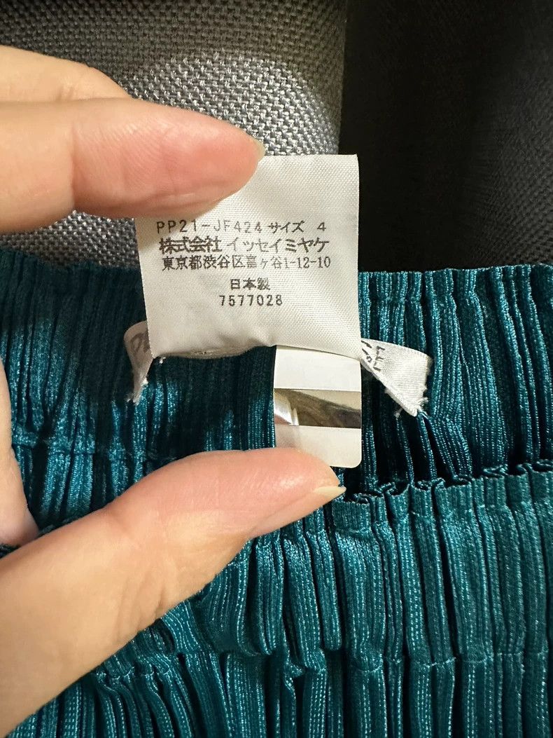 Issey Miyake Issey Miyake Green wide-leg pants Size 26" / US 2 / IT 38 - 7 Thumbnail