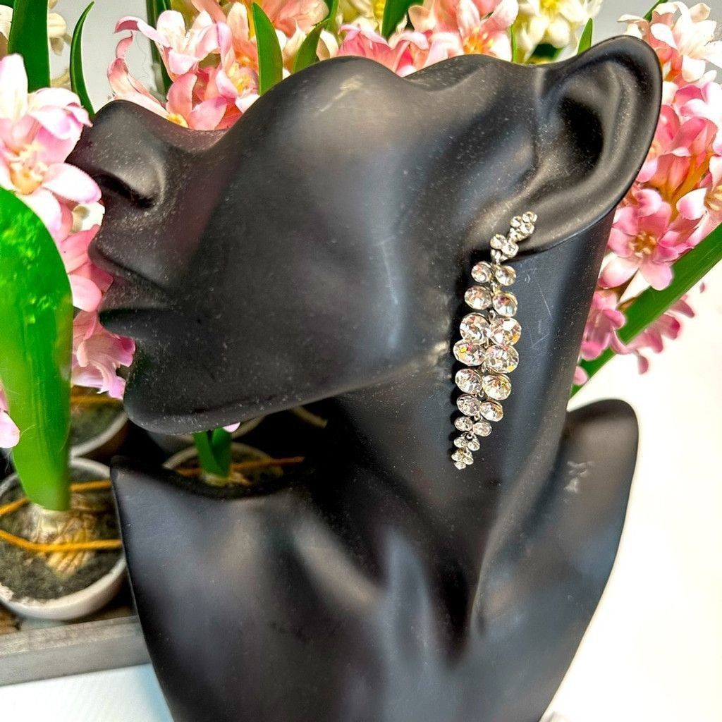 Swarovski Beautiful Swarovski crystals long Earrings Size ONE SIZE - 1 Thumbnail