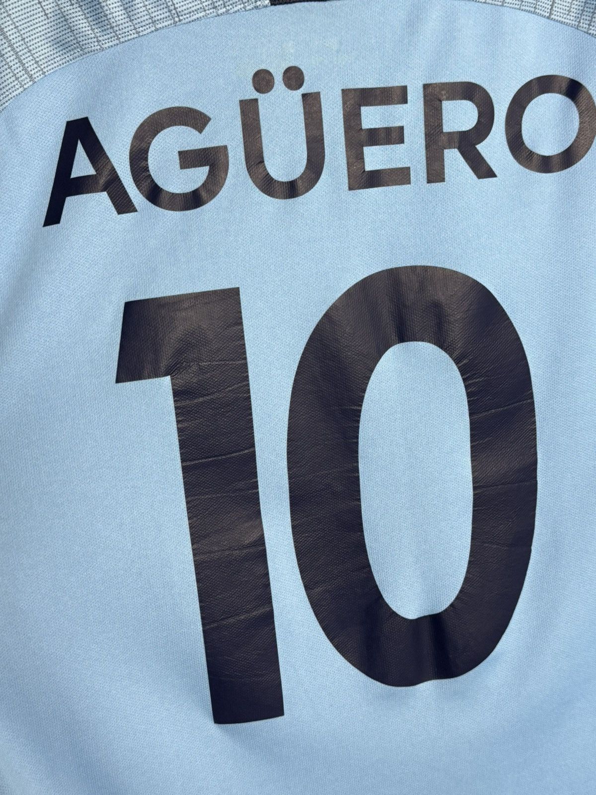 Nike Manchester City 18/19 Home Aguero Football Jersey Size US L / EU 52-54 / 3 - 3 Thumbnail