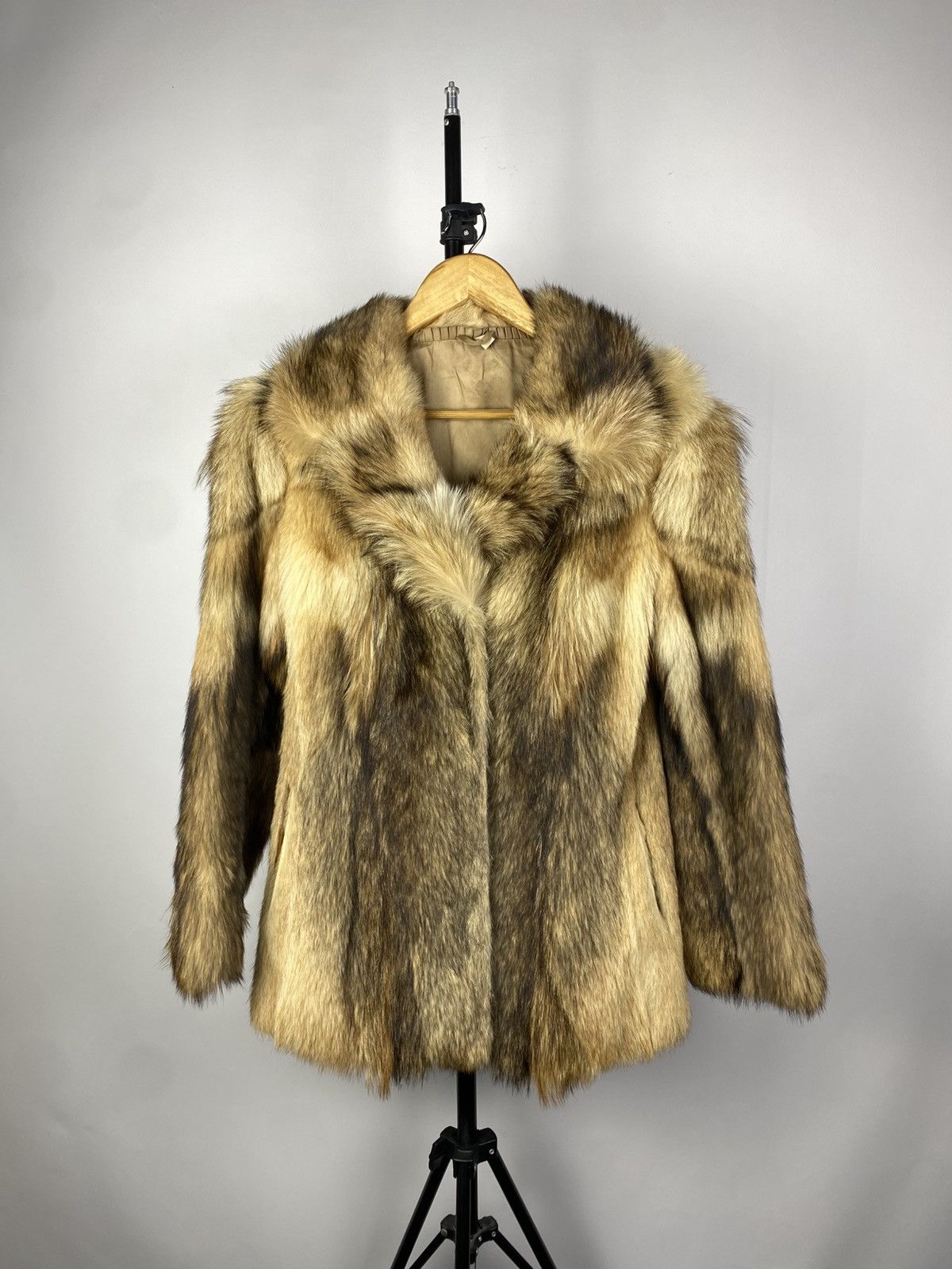 Vintage Rare Vintage 70s/80s fur coat Size M / US 6-8 / IT 42-44 - 1 Thumbnail