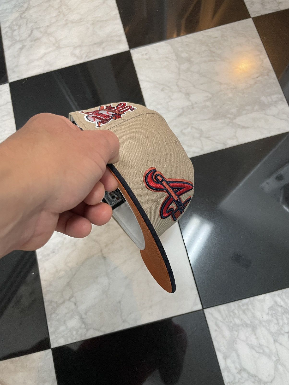 New Era 🔥 Exclusive Braves fitted hat size 7 Size ONE SIZE - 1 Thumbnail