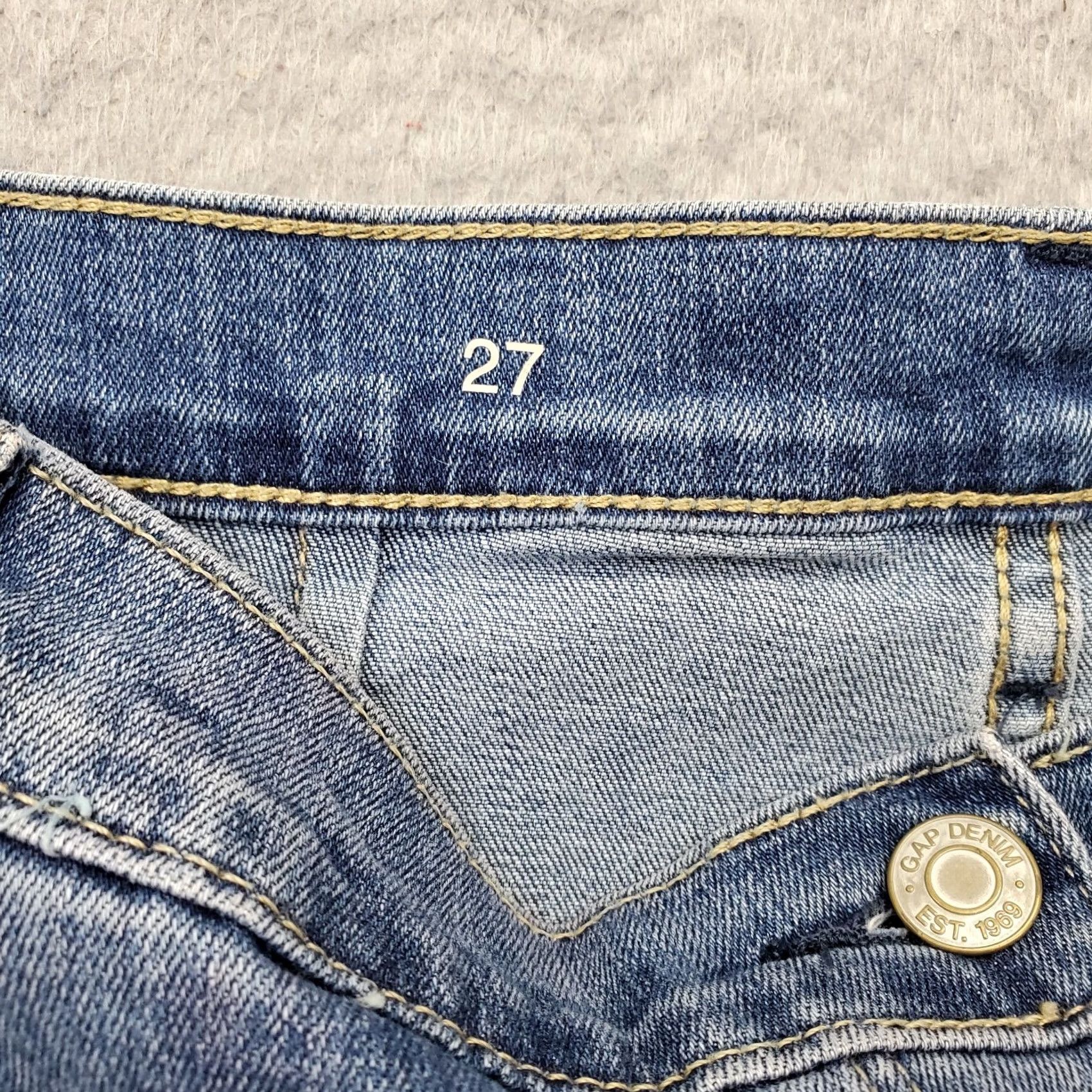 Gap Gap Jeans Midi Skirt Womens 27 Blue Denim Medium Wash Pockets Button Front Slit Pockets A-Line Casual Shirt not; Size 27" / US 4 / IT 40 - 5 Thumbnail