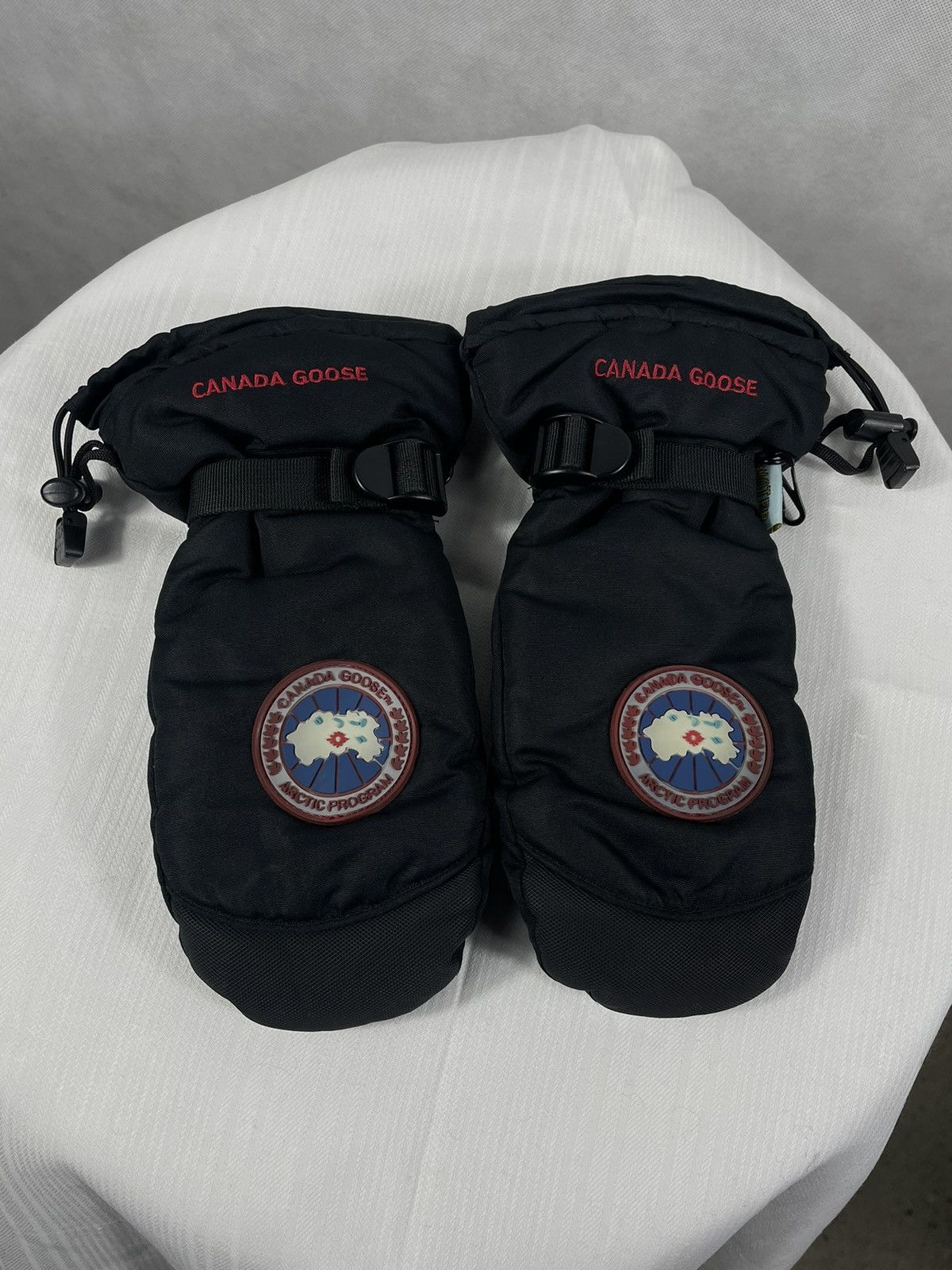 Canada goose gloves vintage best sale